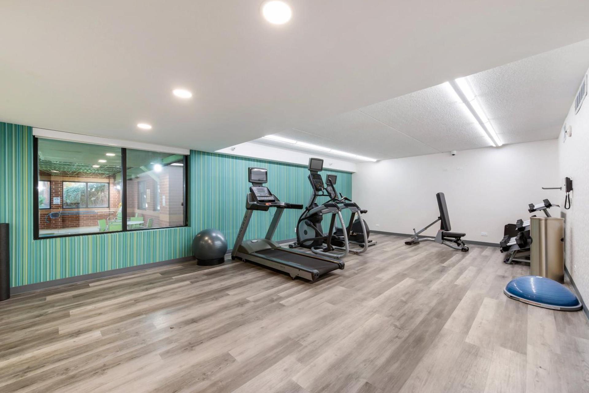 Holiday Inn Express Naperville by IHG photo 17