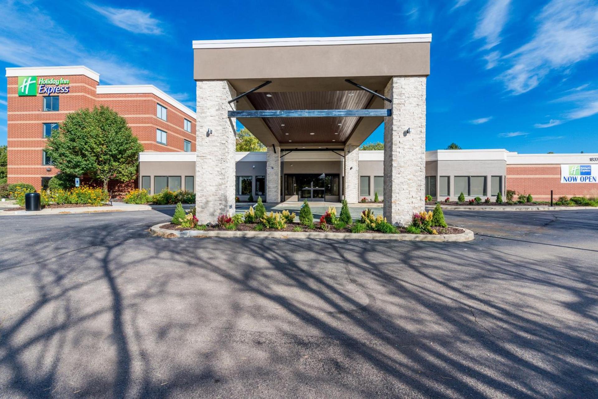 Holiday Inn Express Naperville by IHG photo 36
