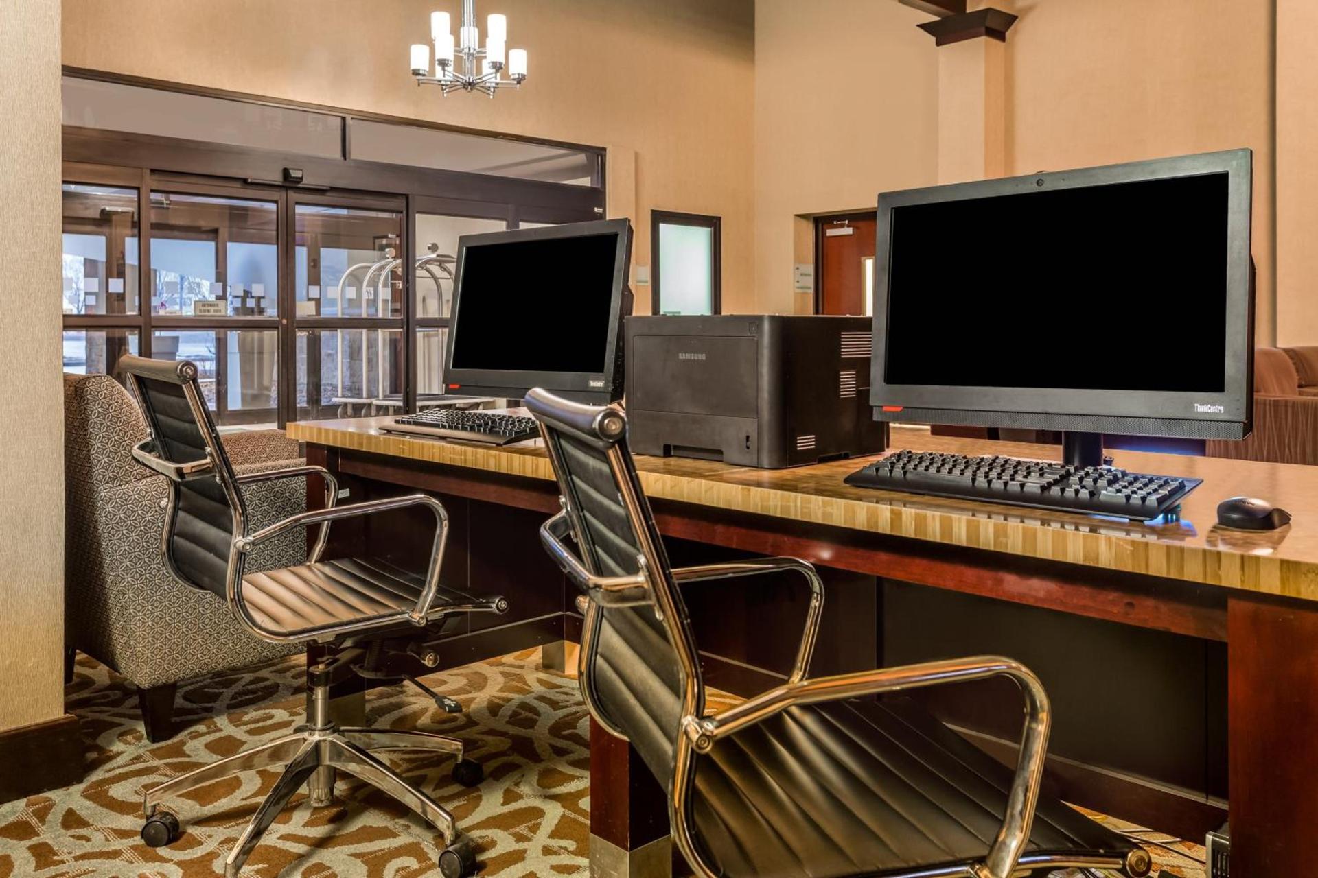 Hotel Gurnee photo 13