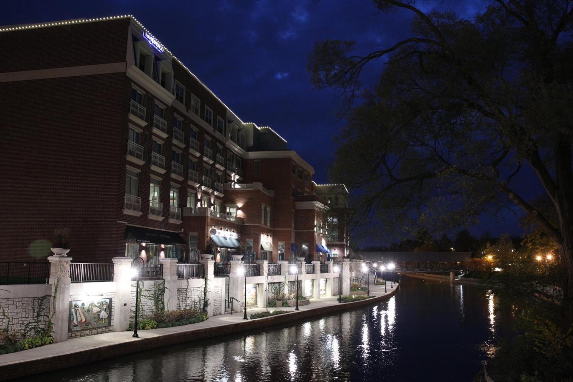Hotel Indigo Naperville Riverwalk by IHG photo 32