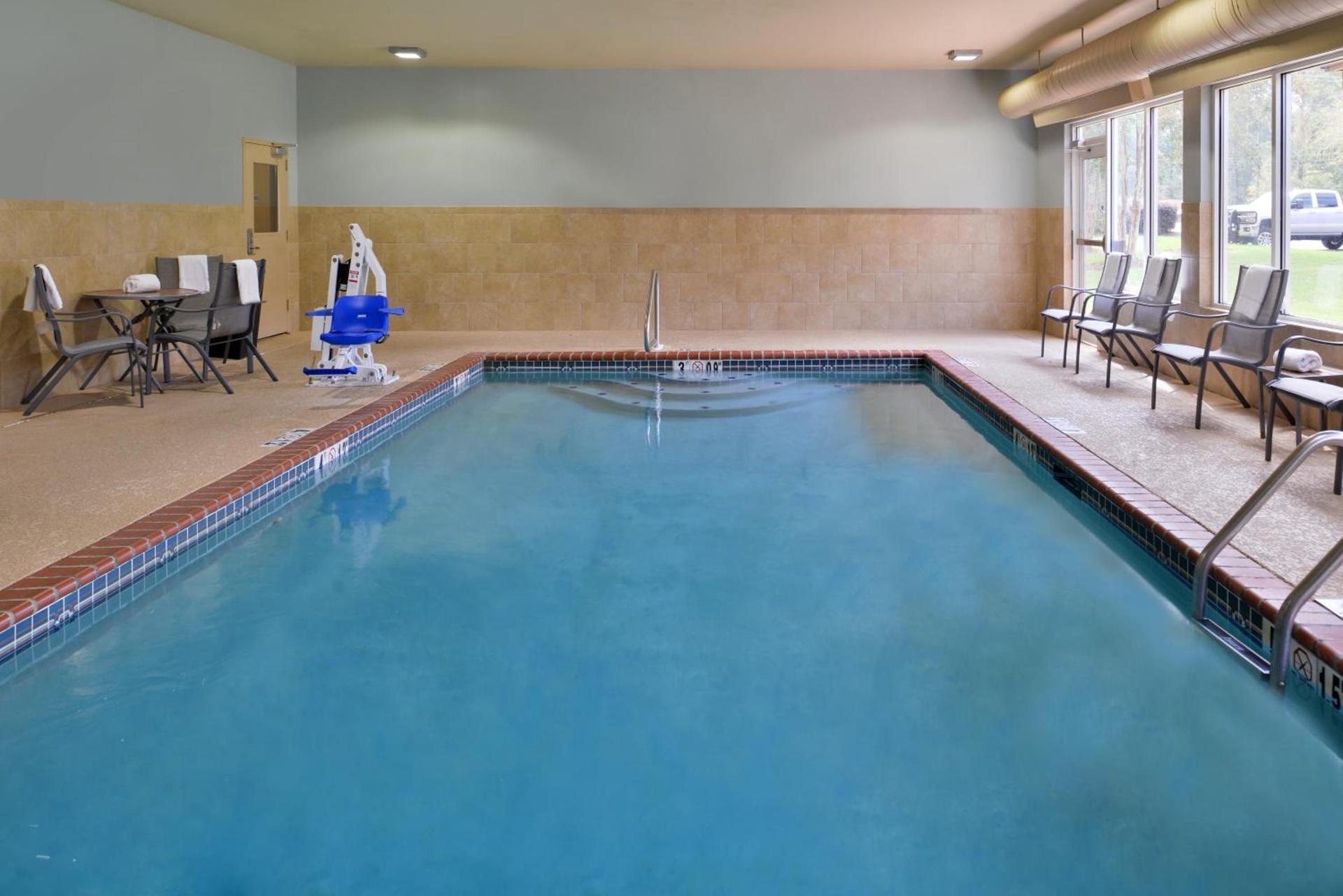 Holiday Inn Express Montgomery East I-85 by IHG photo 22