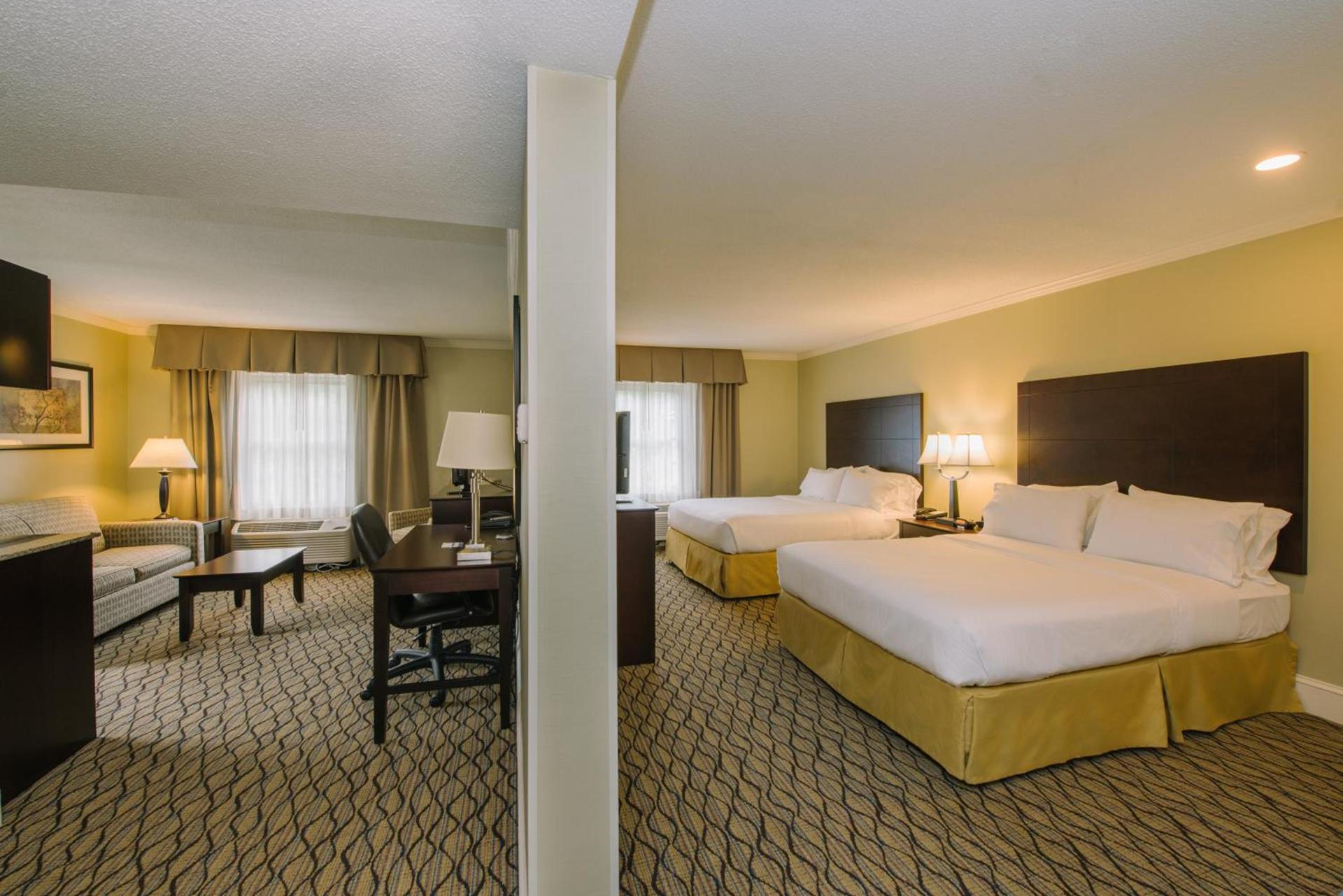 Holiday Inn Express and Suites Merrimack - Nashua by IHG photo 45