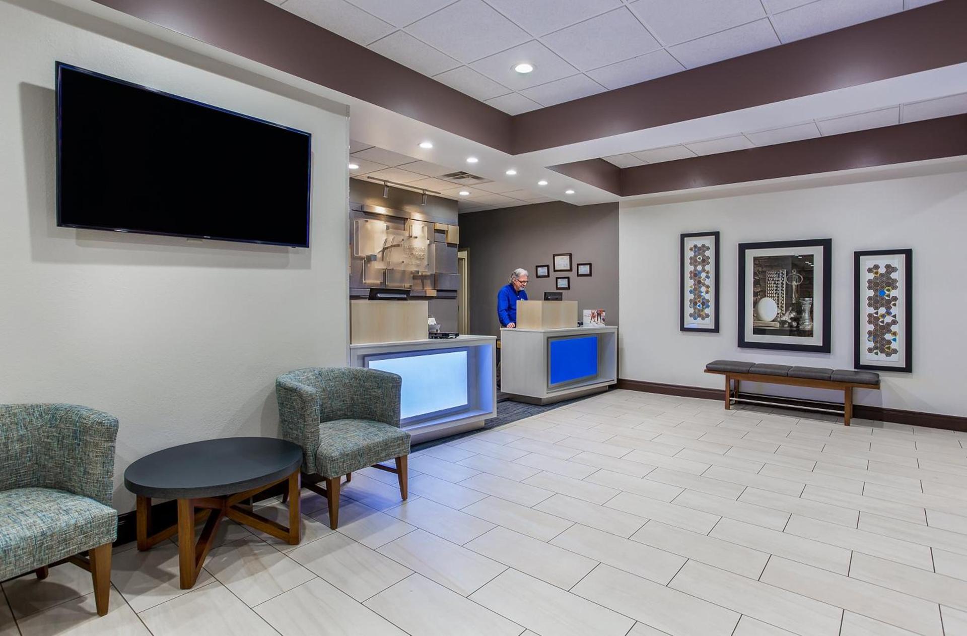 Holiday Inn Express & Suites Morristown by IHG photo 6