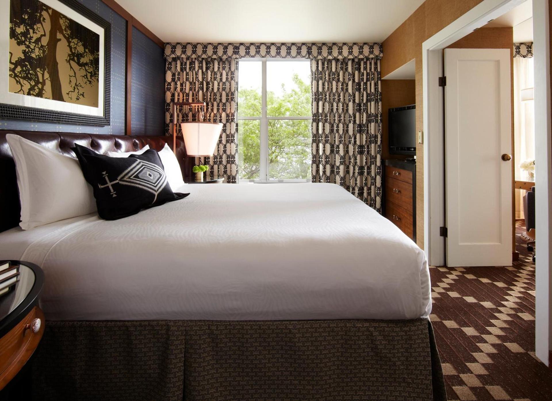 Kimpton Riverplace Hotel by IHG photo 50