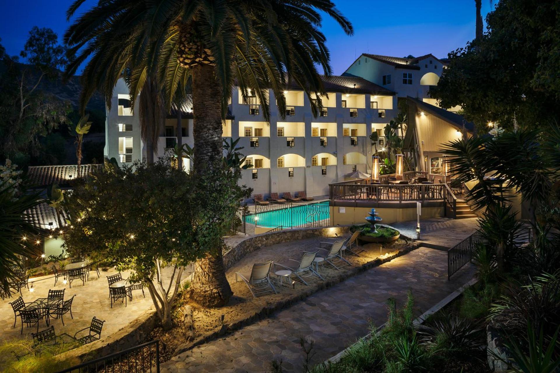 Catalina Canyon Inn photo 6