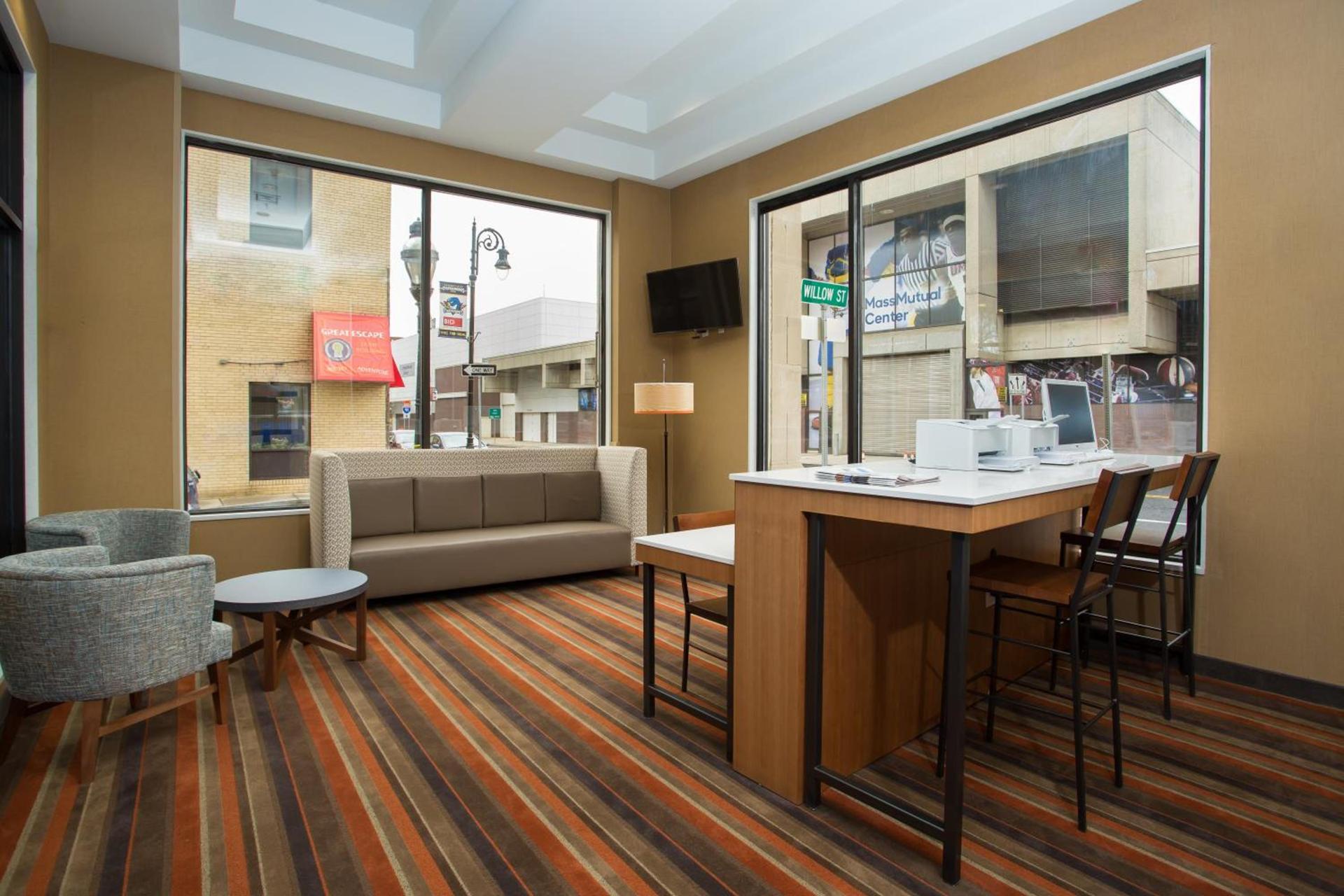 Holiday Inn Express - Springfield Downtown by IHG photo 2