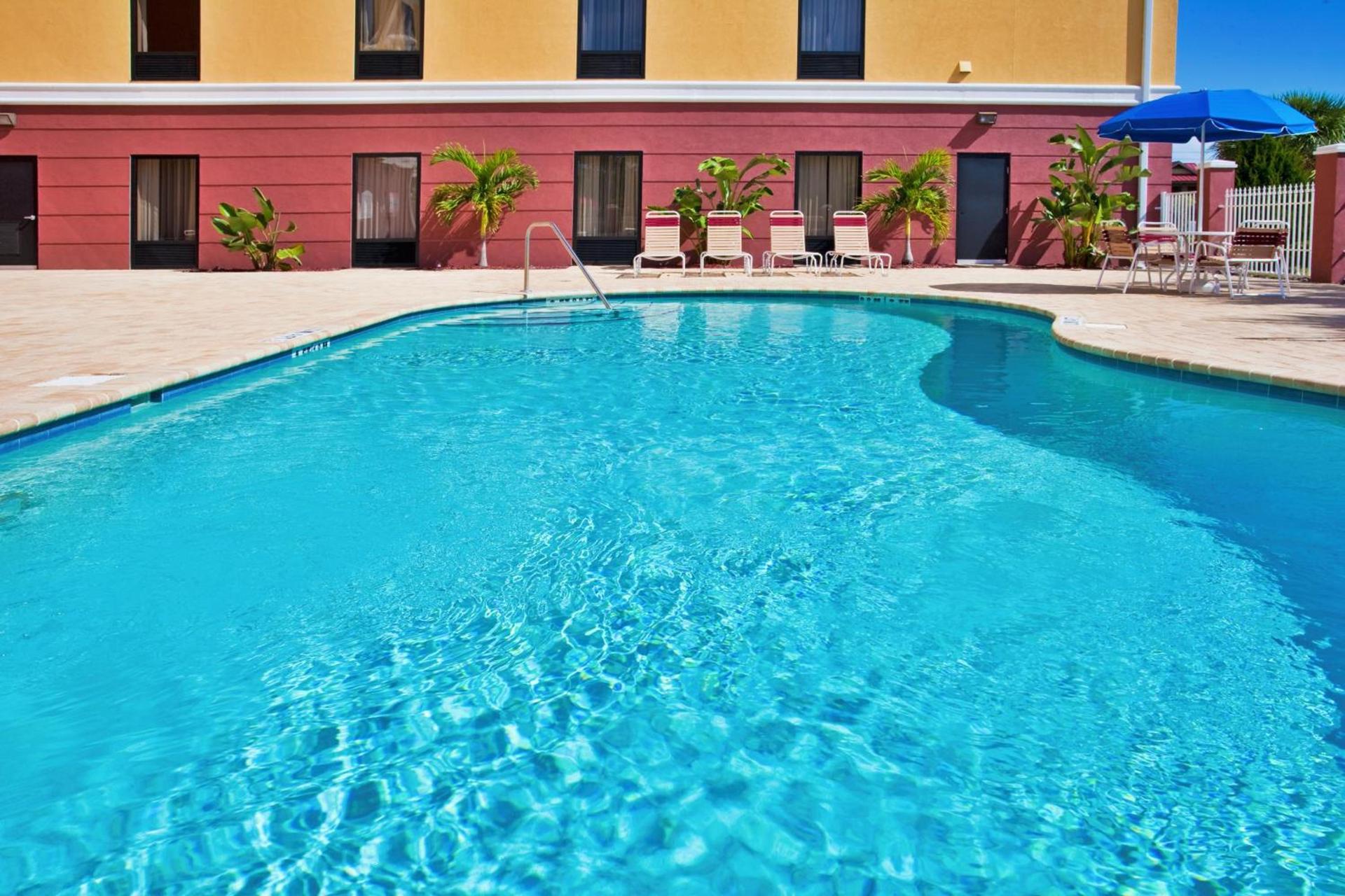 Holiday Inn Express Hotel & Suites Port Richey by IHG photo 15