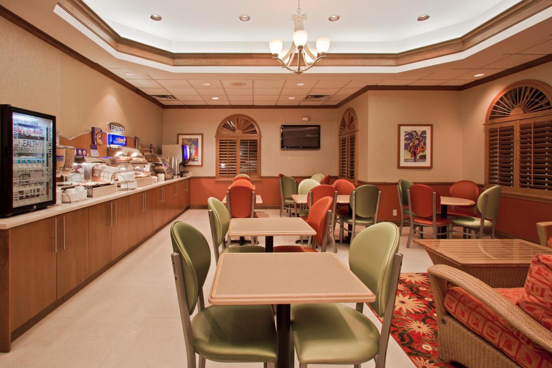 Holiday Inn Express- North Palm Beach and IHG Hotel photo 31