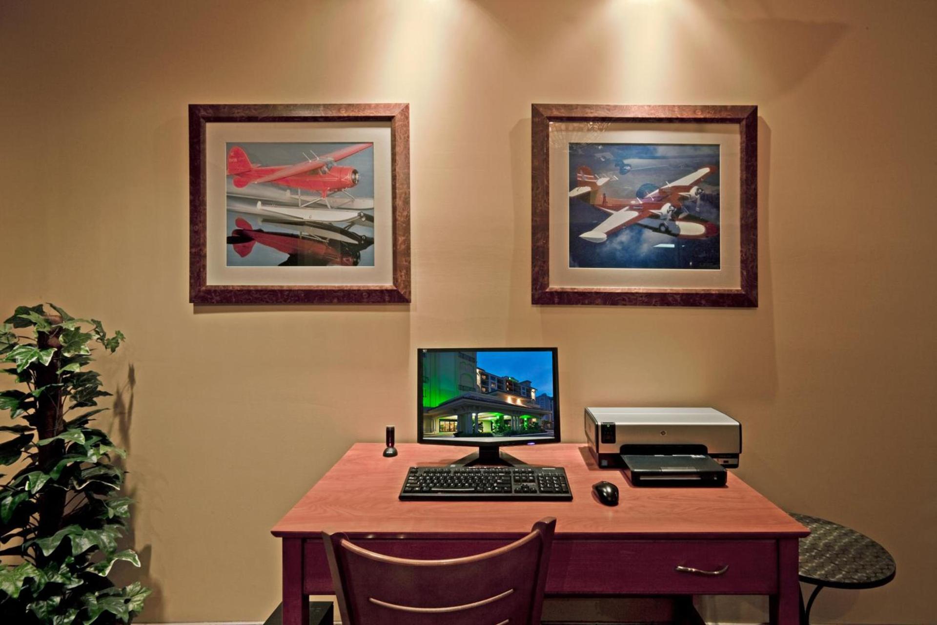 Holiday Inn & Suites Clearwater Beach by IHG photo 13