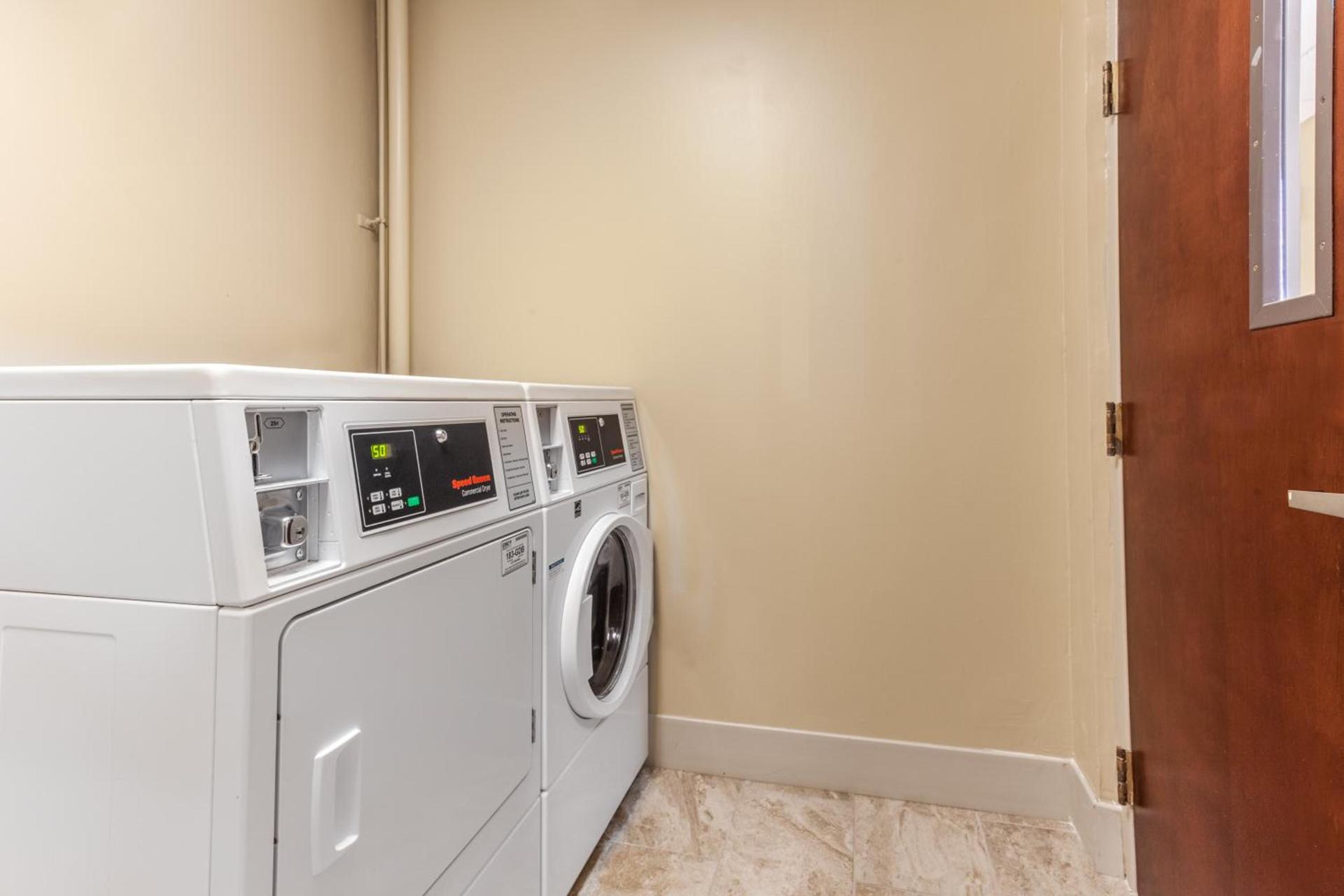 Holiday Inn Express & Suites Augusta West - Ft Gordon Area by IHG photo 3