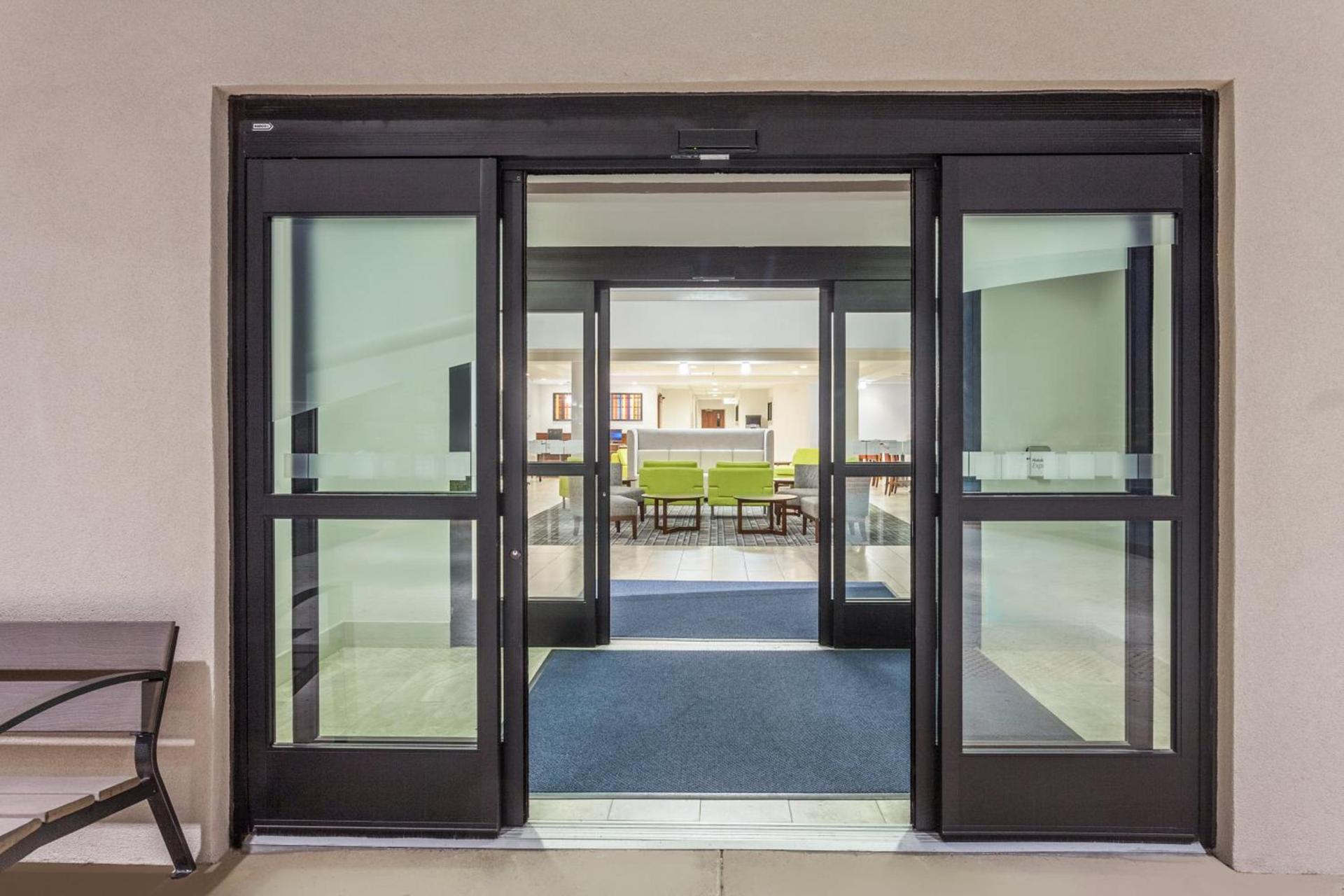 Holiday Inn Express & Suites Augusta West - Ft Gordon Area by IHG photo 18