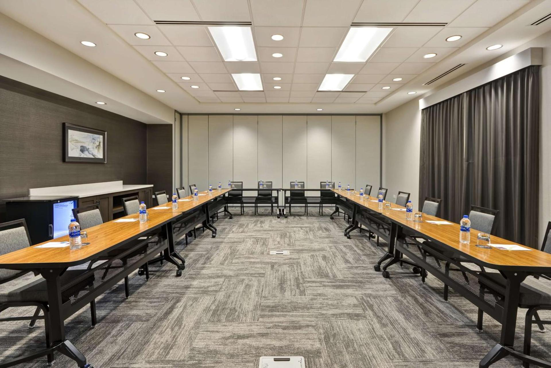 Hyatt Place Fresno photo 10
