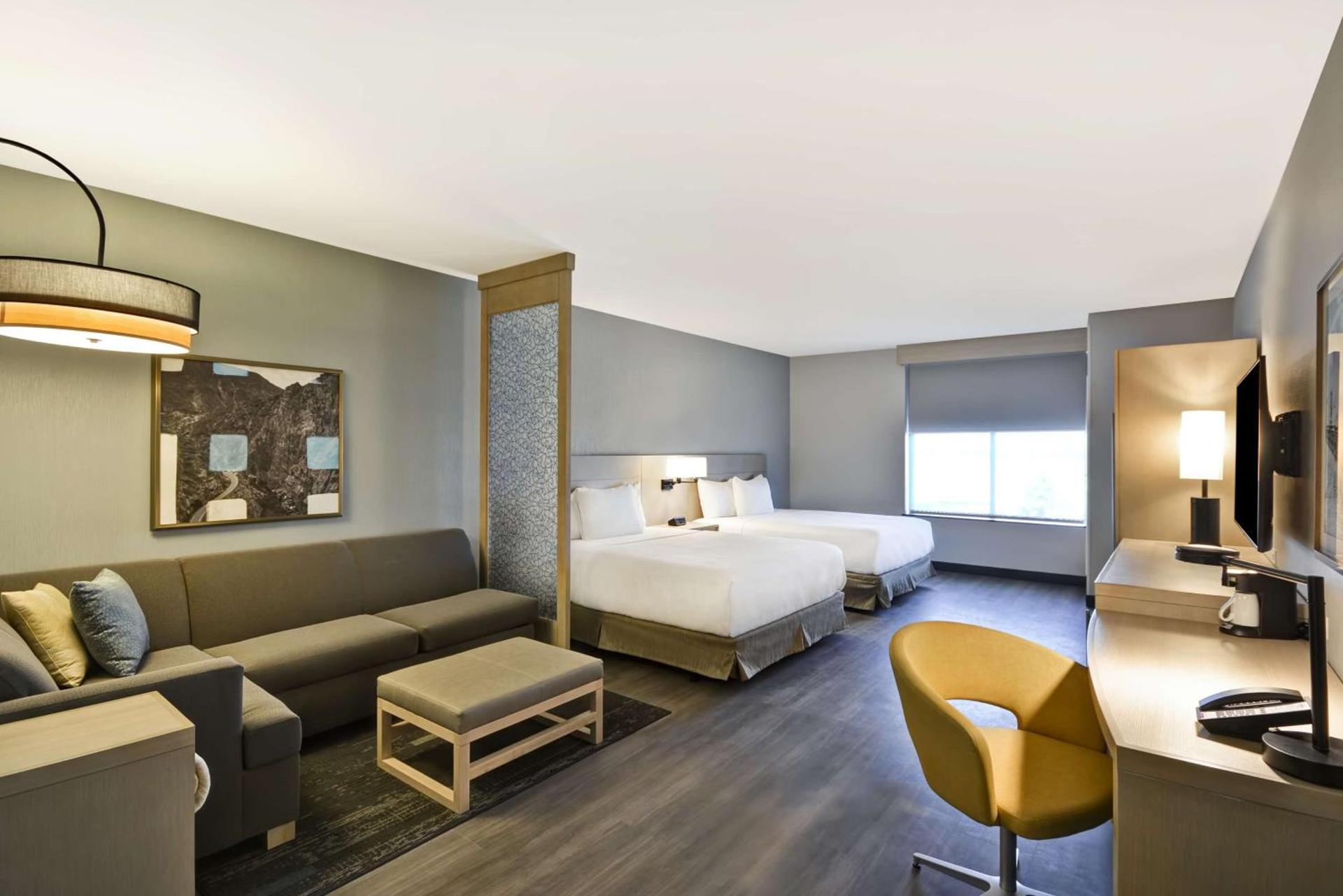 Hyatt Place Fresno photo 8