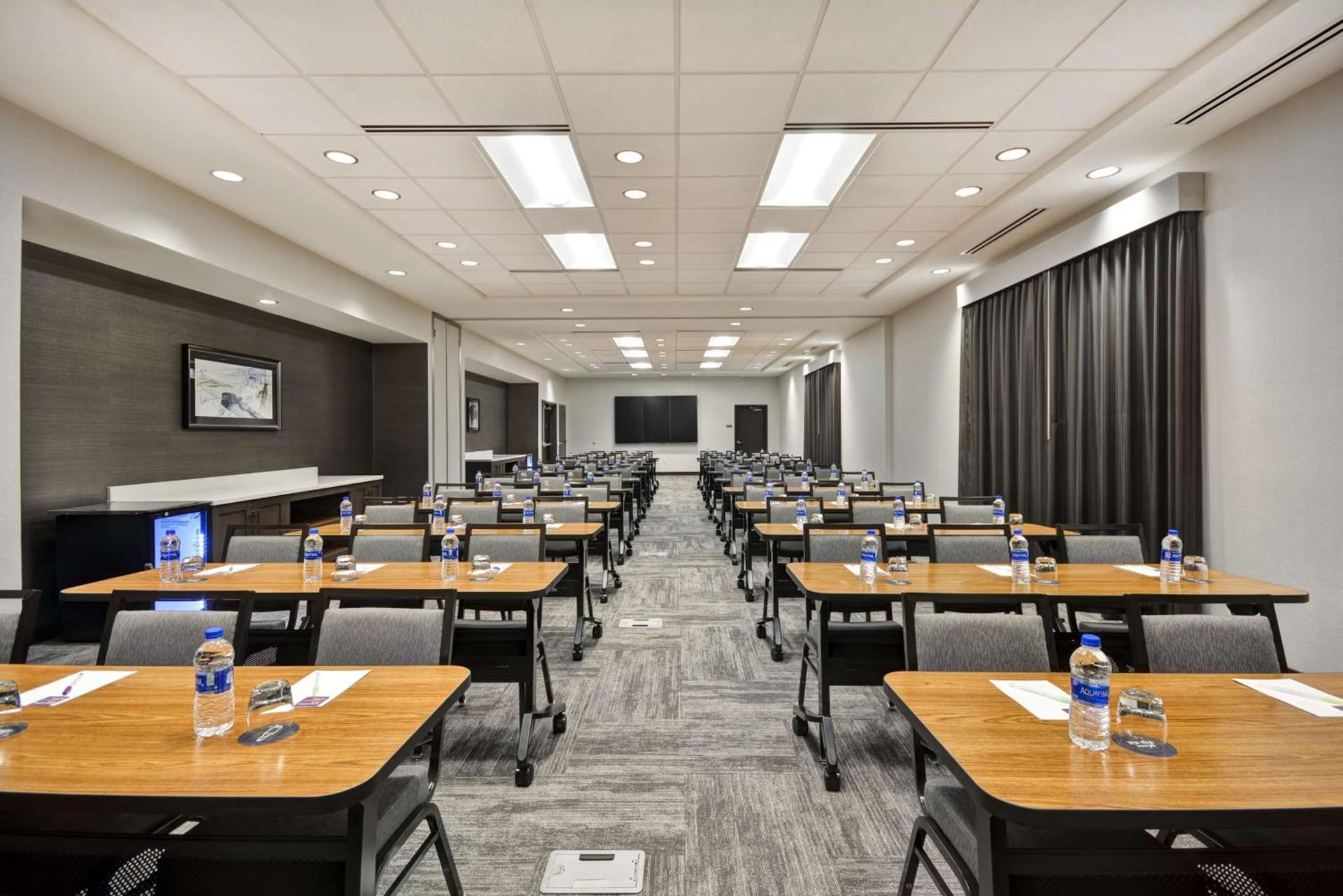 Hyatt Place Fresno photo 24
