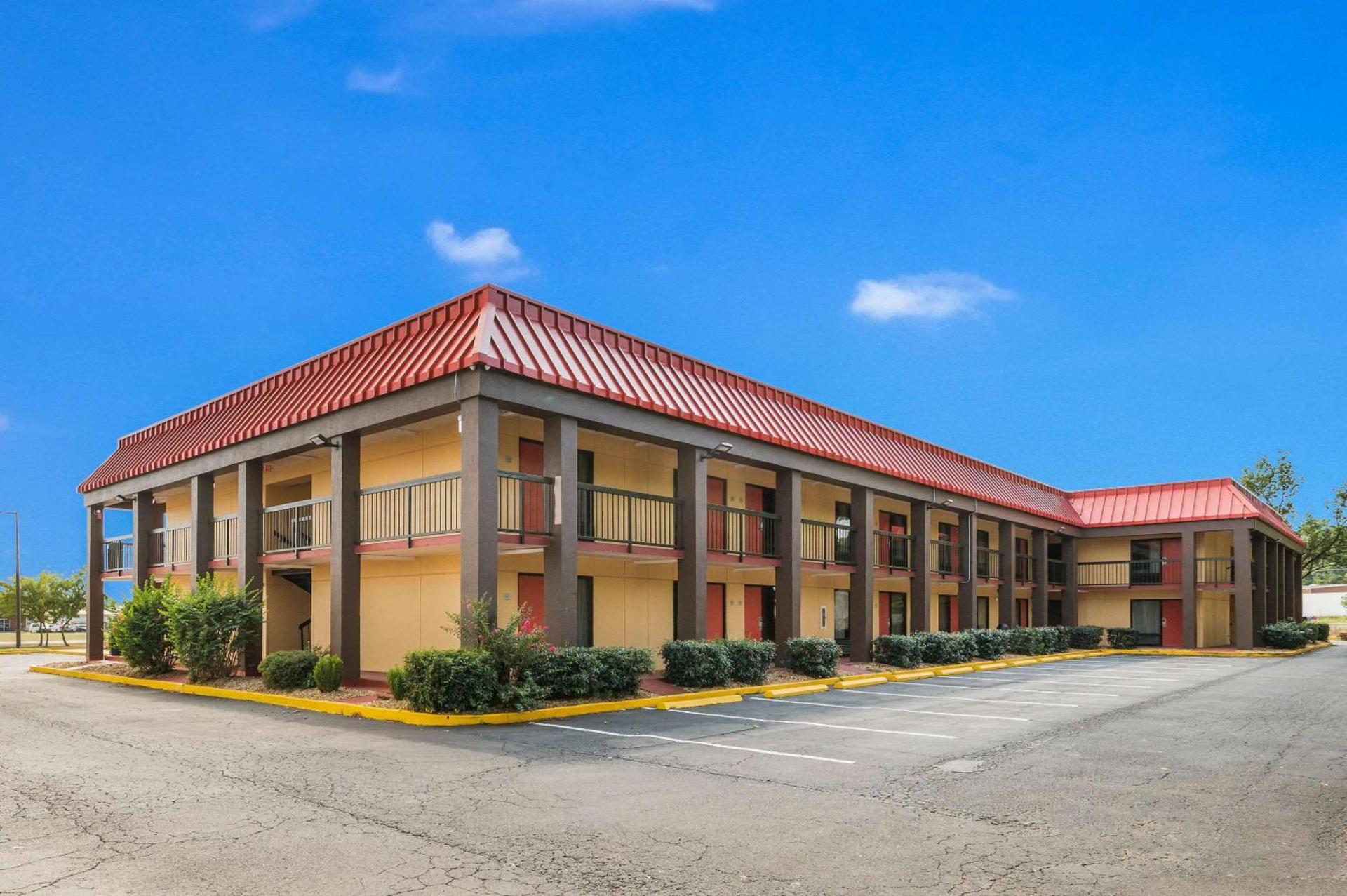 Econo Lodge Columbus near Airport photo 2