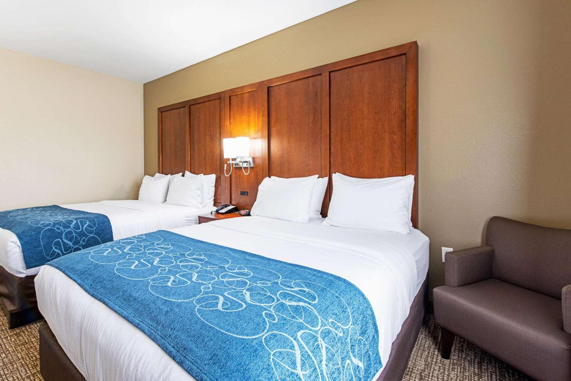 Comfort Inn & Suites Pine Bluff photo 11