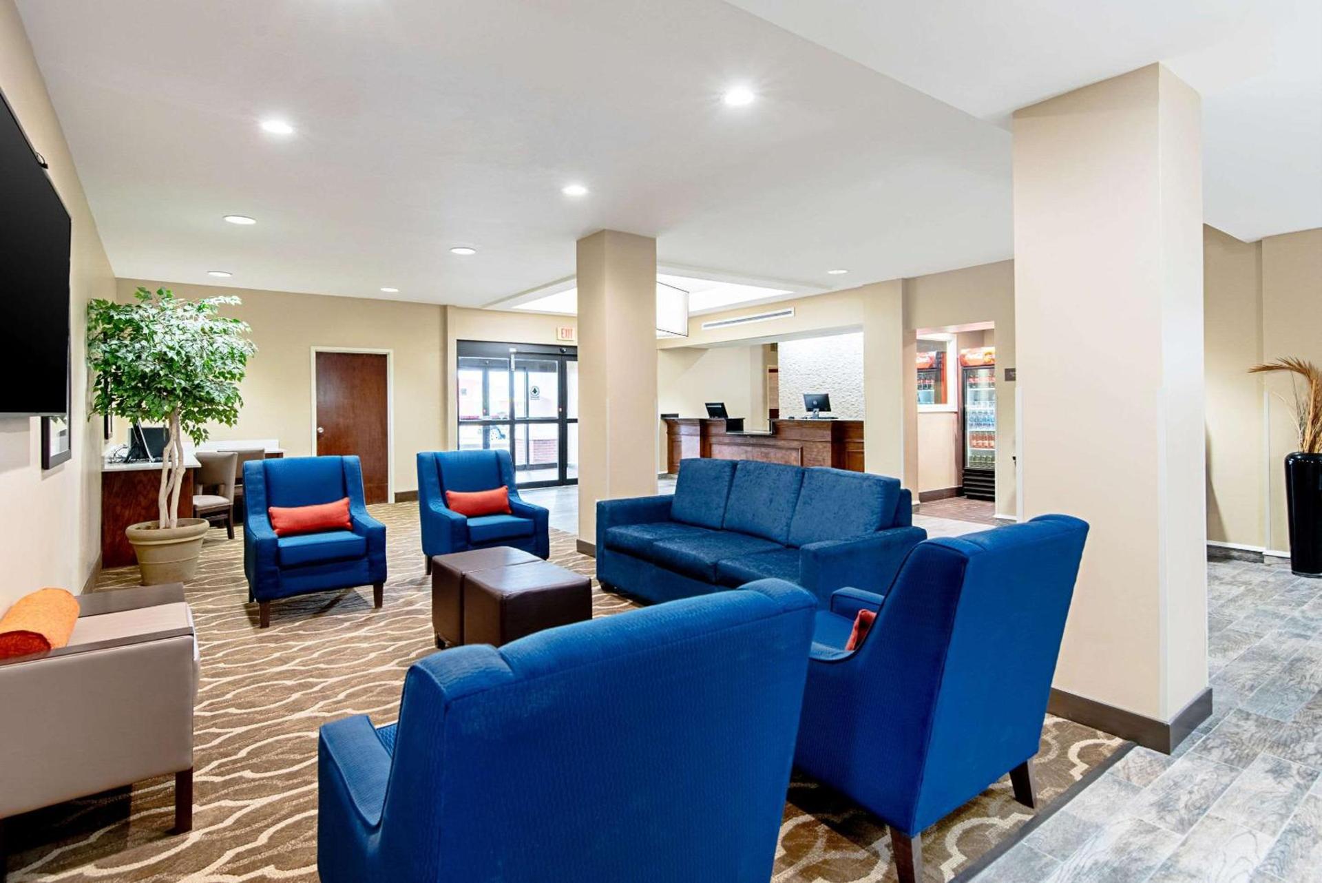 Comfort Inn & Suites Pine Bluff photo 4