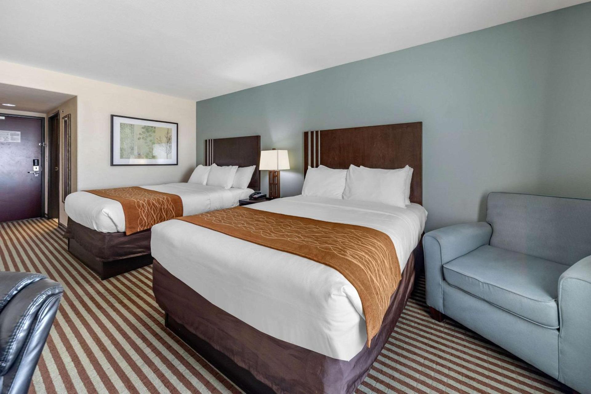Comfort Inn & Suites Perry I-35 photo 5