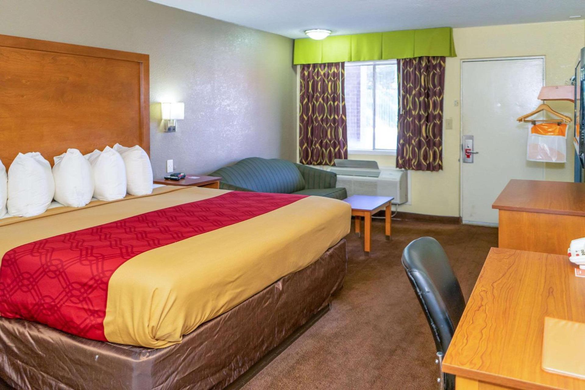 Park Inn by Radisson, Weldon - Roanoke Rapids photo 14