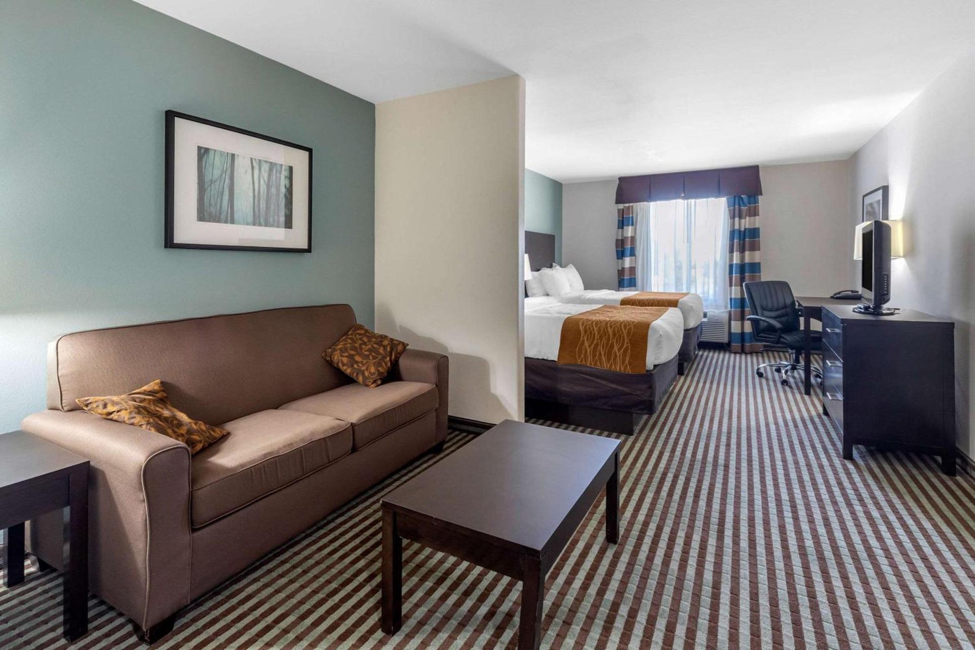 Comfort Inn & Suites Perry I-35 photo 12