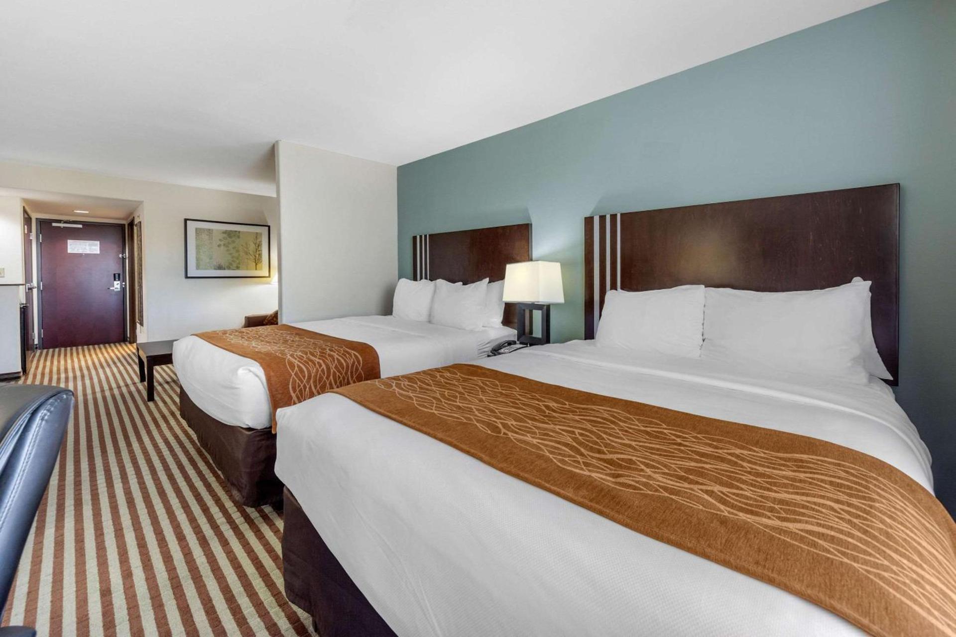 Comfort Inn & Suites Perry I-35 photo 14