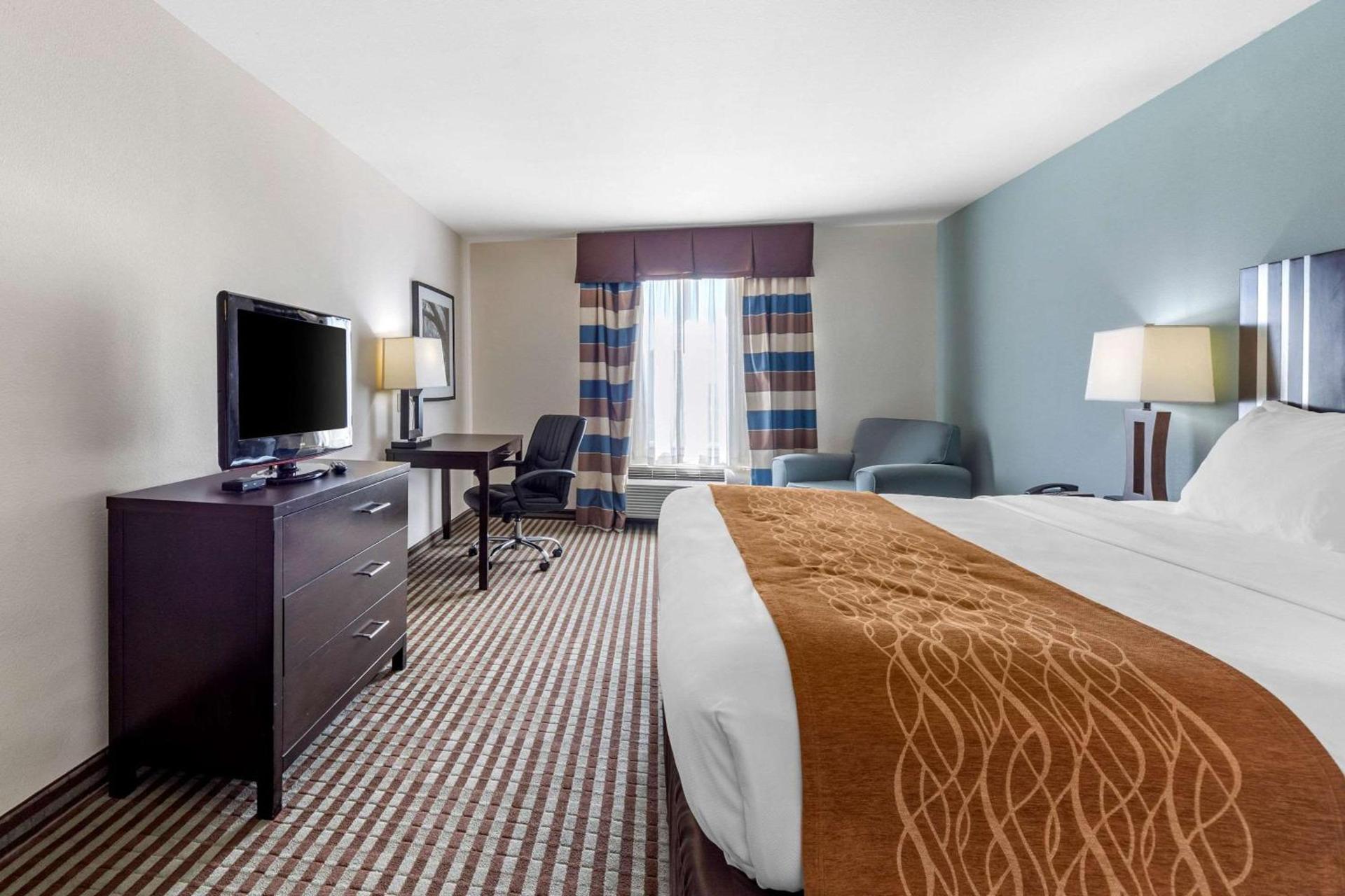 Comfort Inn & Suites Perry I-35 photo 20