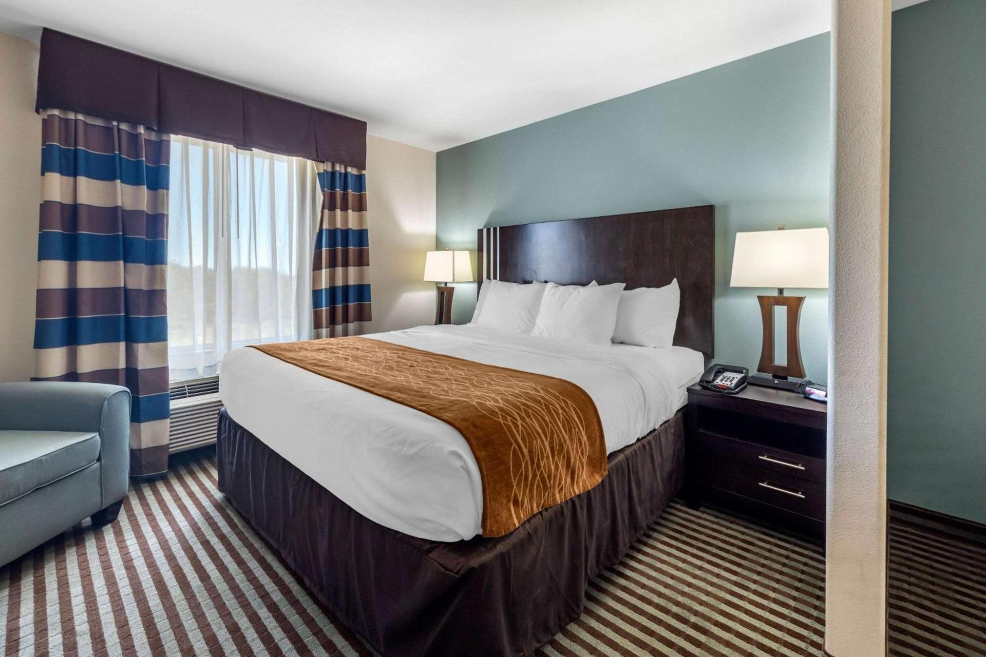 Comfort Inn & Suites Perry I-35 photo 24