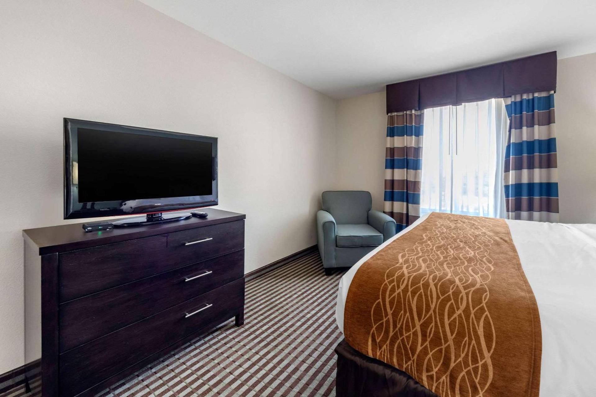 Comfort Inn & Suites Perry I-35 photo 25