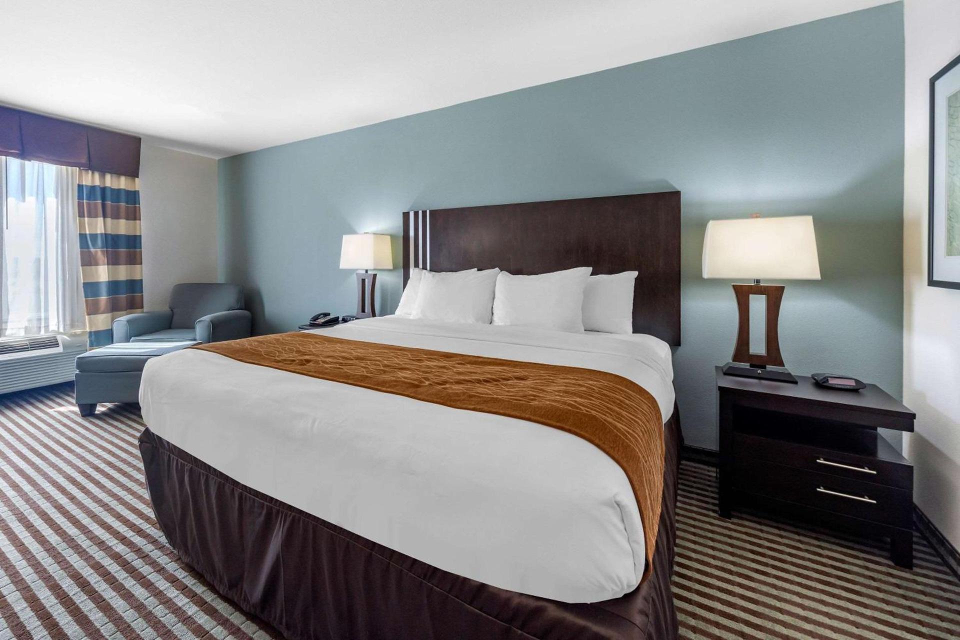 Comfort Inn & Suites Perry I-35 photo 28