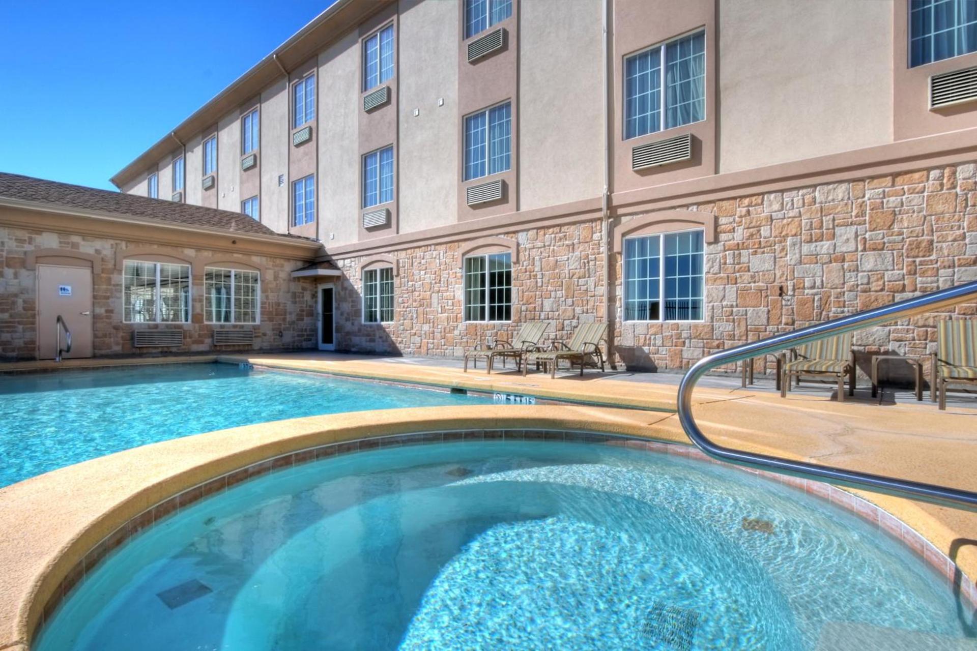 Spark by Hilton Pecos photo 22