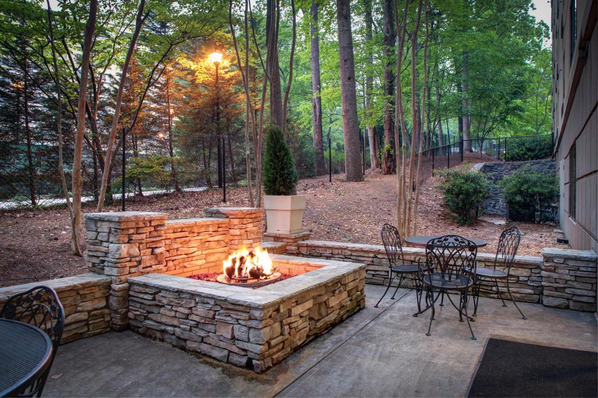 Holiday Inn Express Hotel & Suites Atlanta Buckhead by IHG photo 17