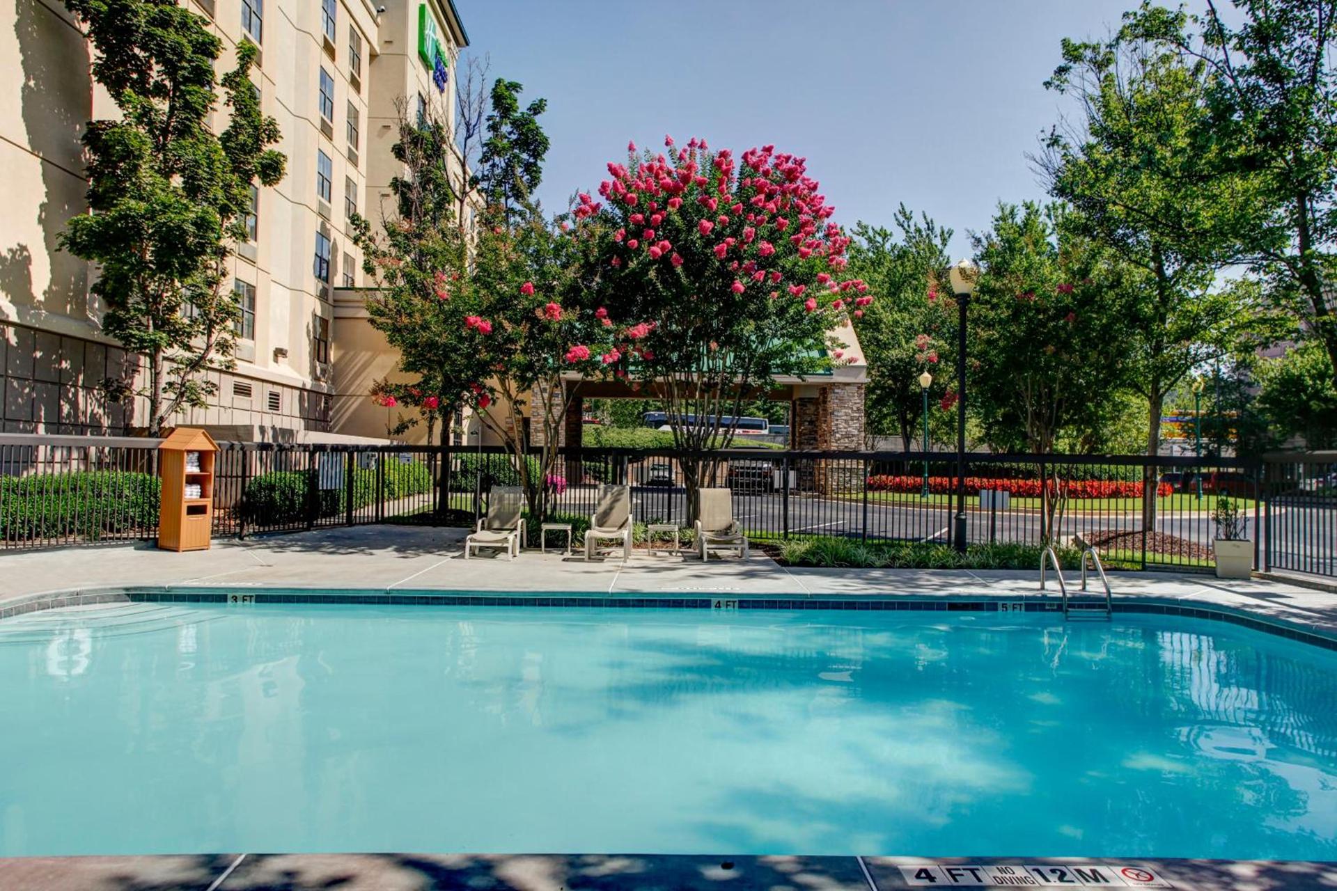 Holiday Inn Express Hotel & Suites Atlanta Buckhead by IHG photo 38