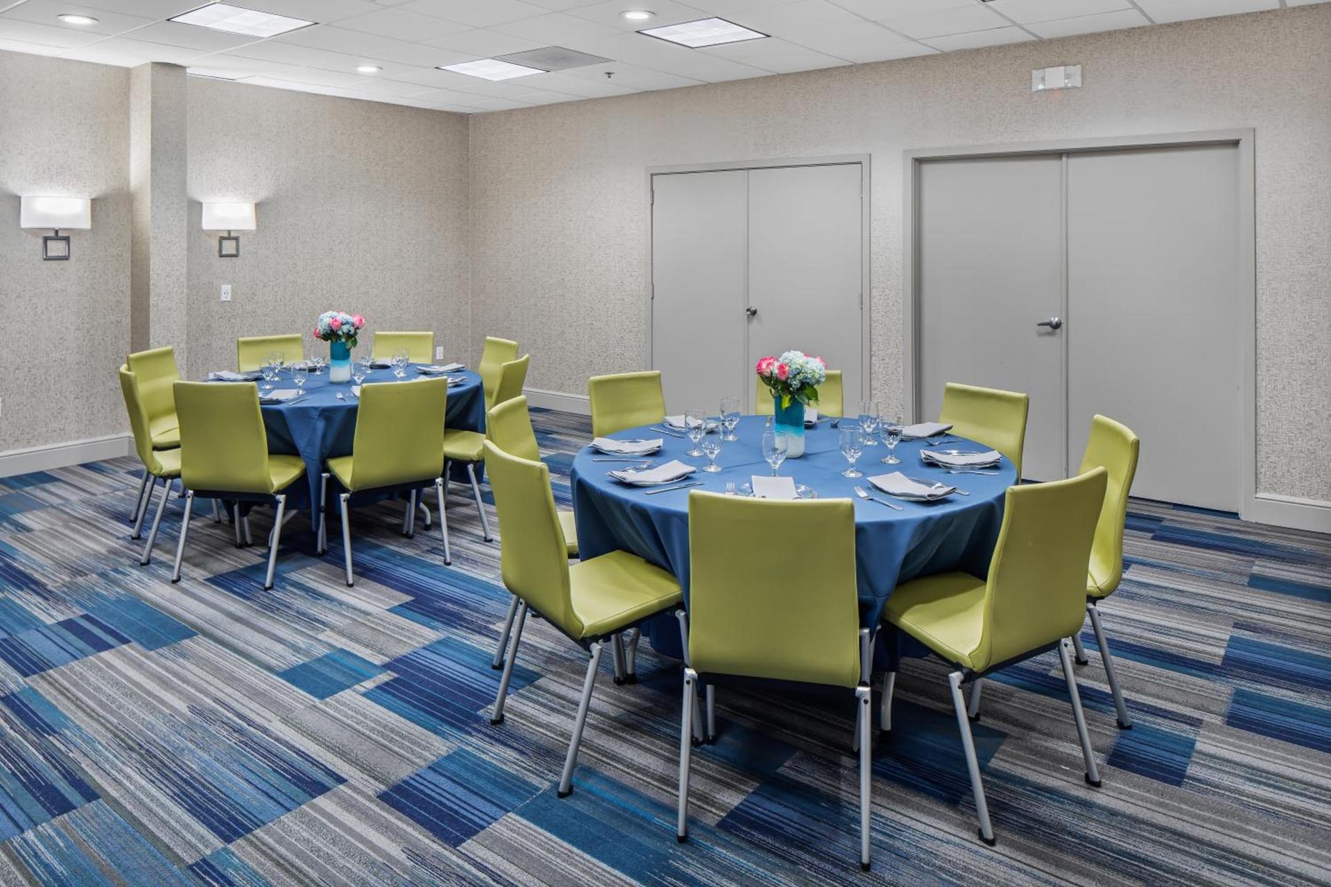 Holiday Inn Express Atlanta Airport-College Park by IHG photo 13
