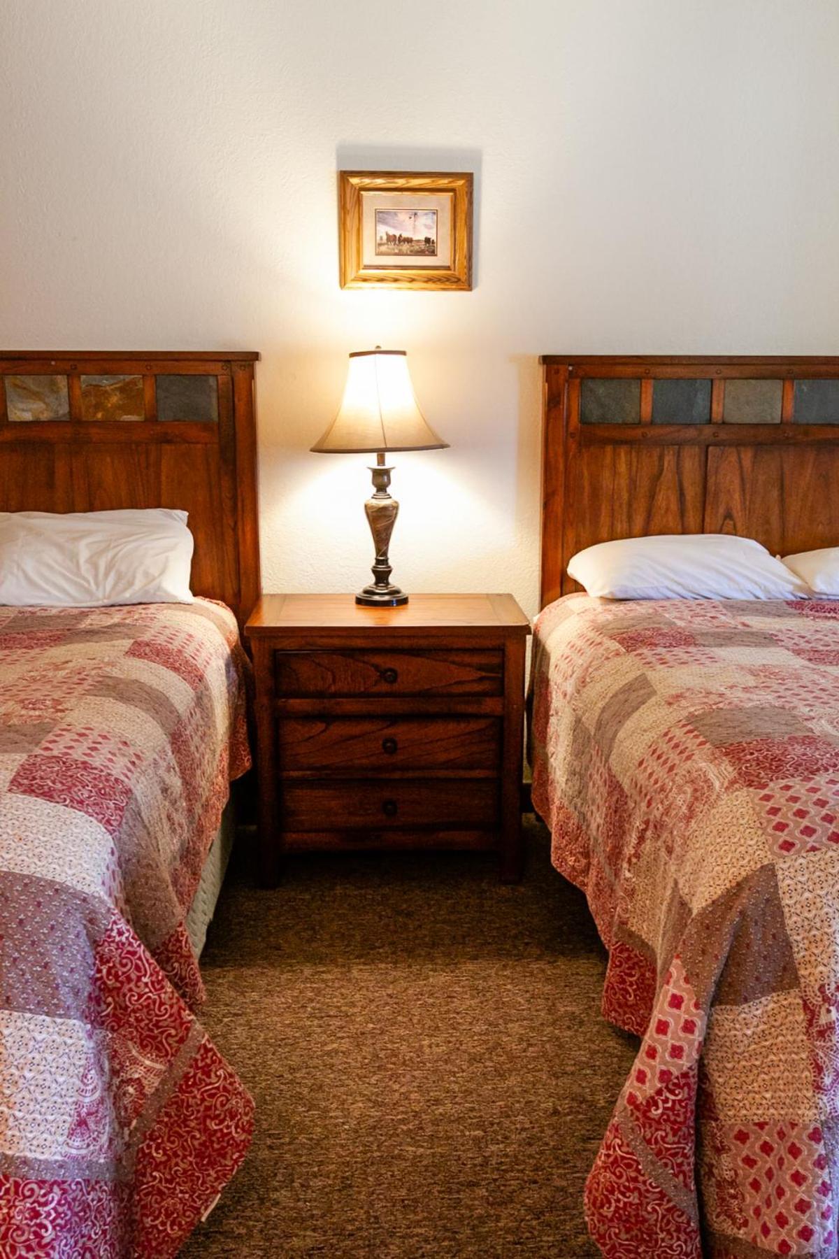 Circle R Motel photo 25