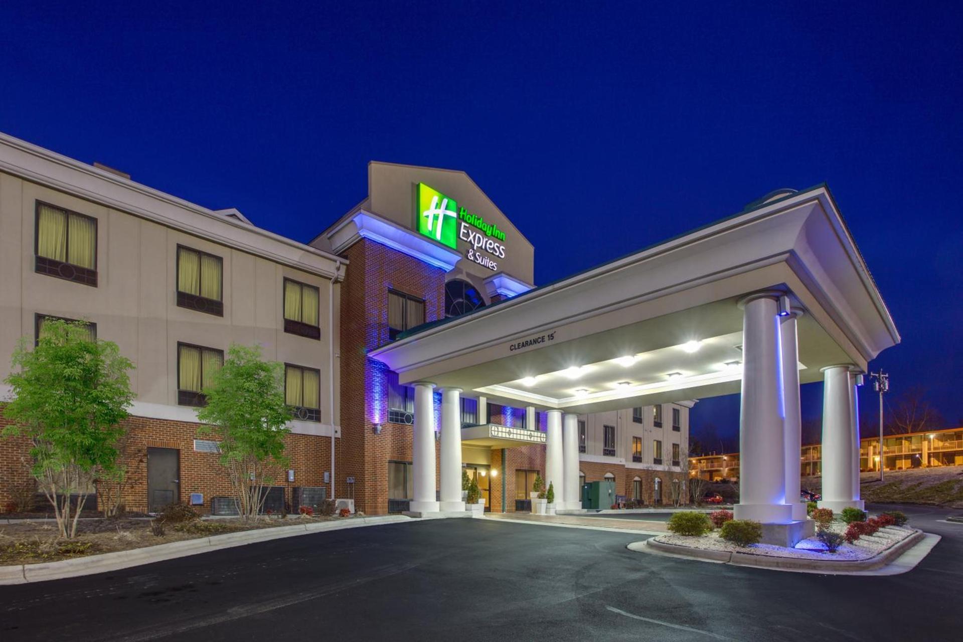 Holiday Inn Express Hotel & Suites Greensboro-East by IHG photo 2