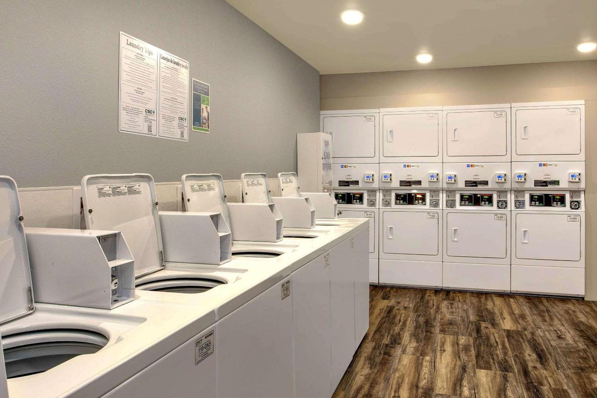 WoodSpring Suites Baltimore White Marsh - Nottingham photo 15