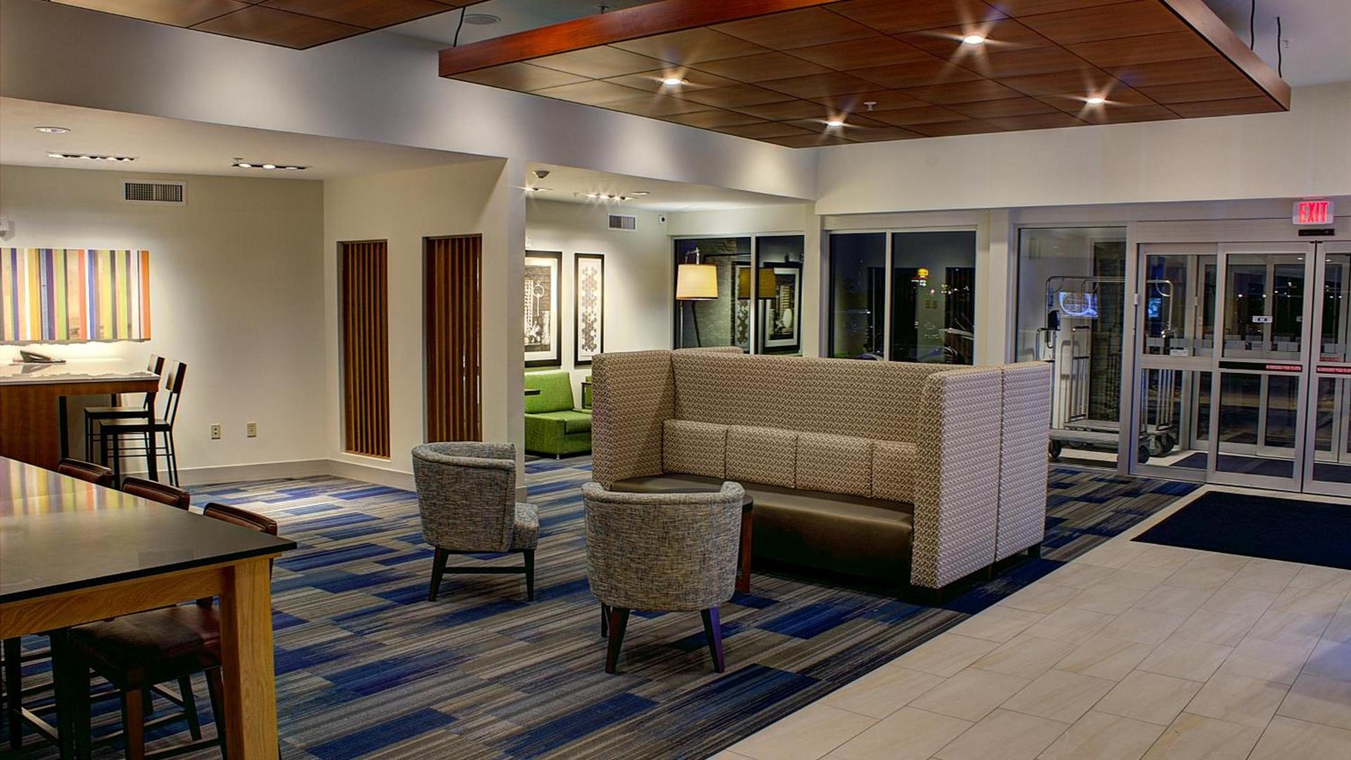 Holiday Inn Express Spencer by IHG photo 12