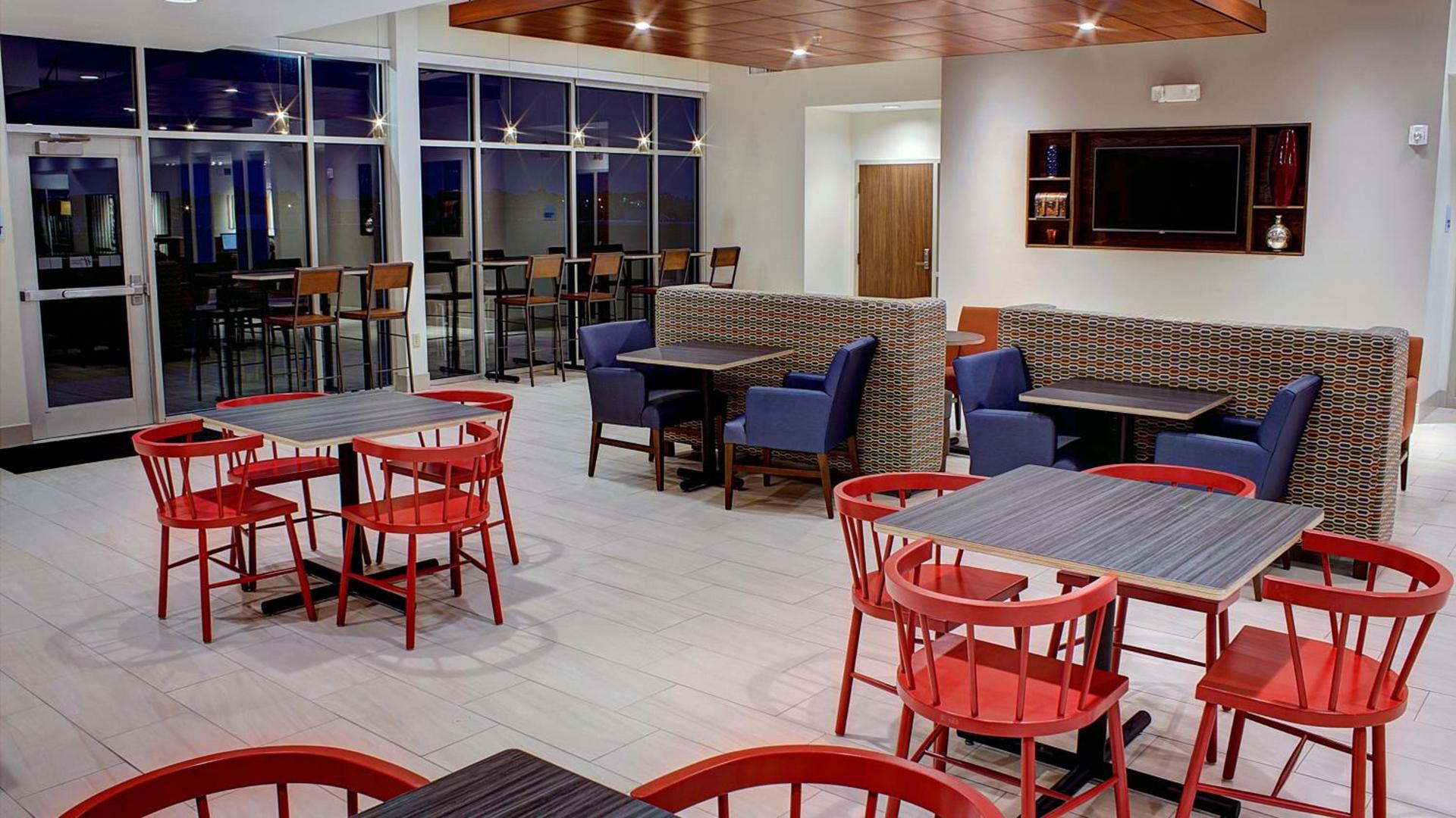 Holiday Inn Express Spencer by IHG photo 9