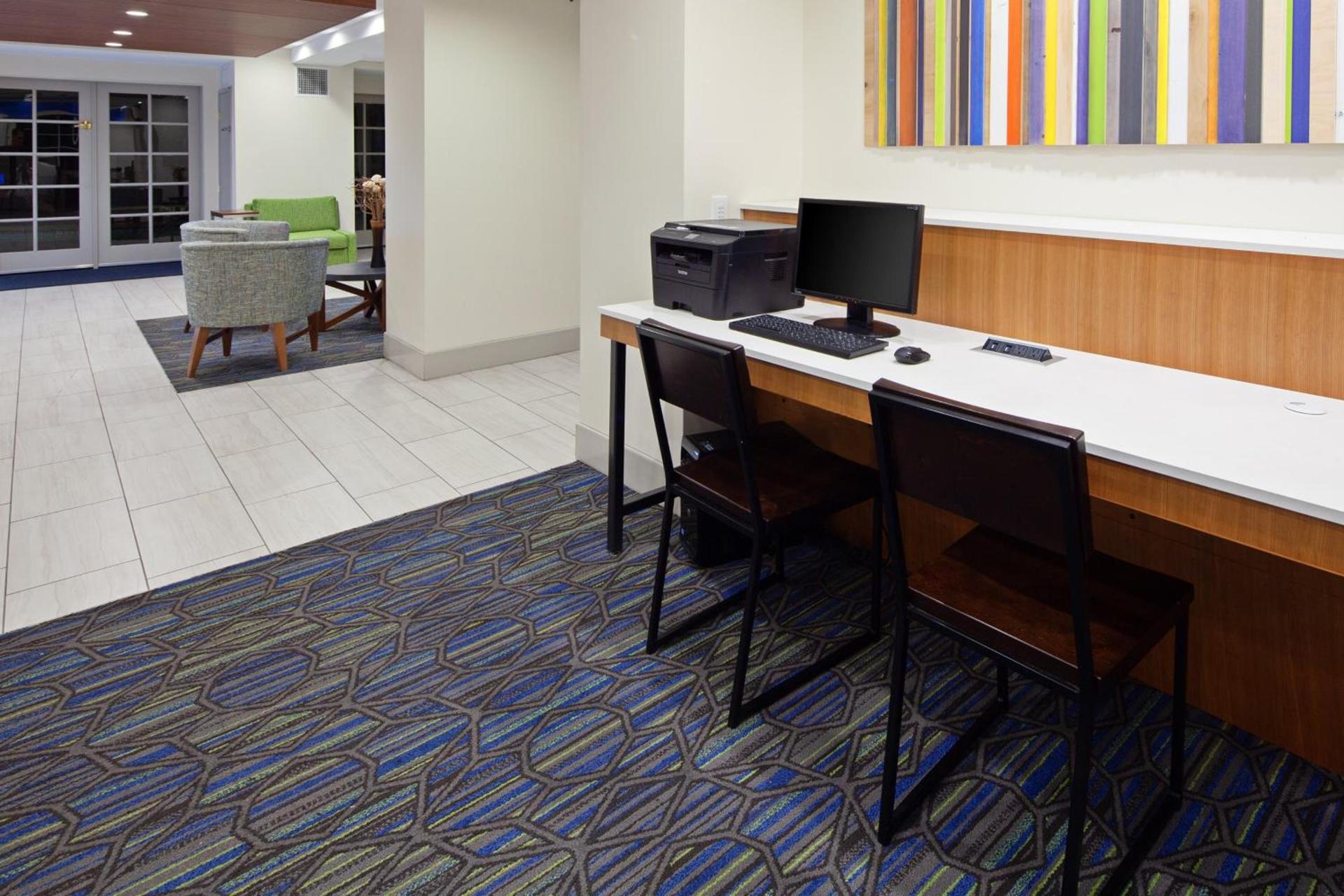 Holiday Inn Express Hotel & Suites San Diego-Escondido by IHG photo 18