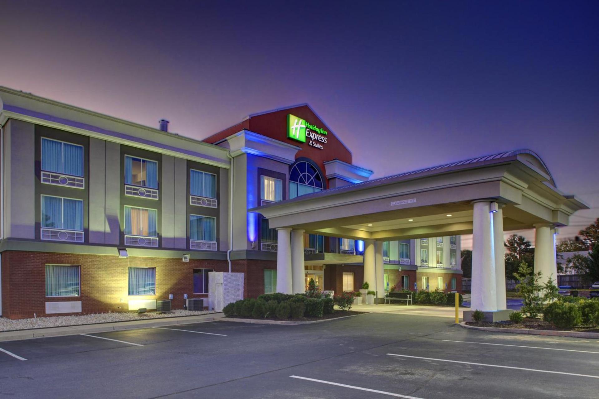 Holiday Inn Express Hotel & Suites Emporia by IHG — hotel in Emporia