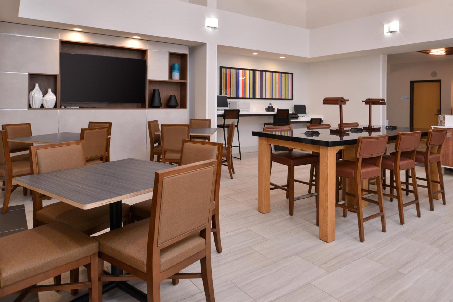 Holiday Inn Express Stockton Southeast by IHG photo 12