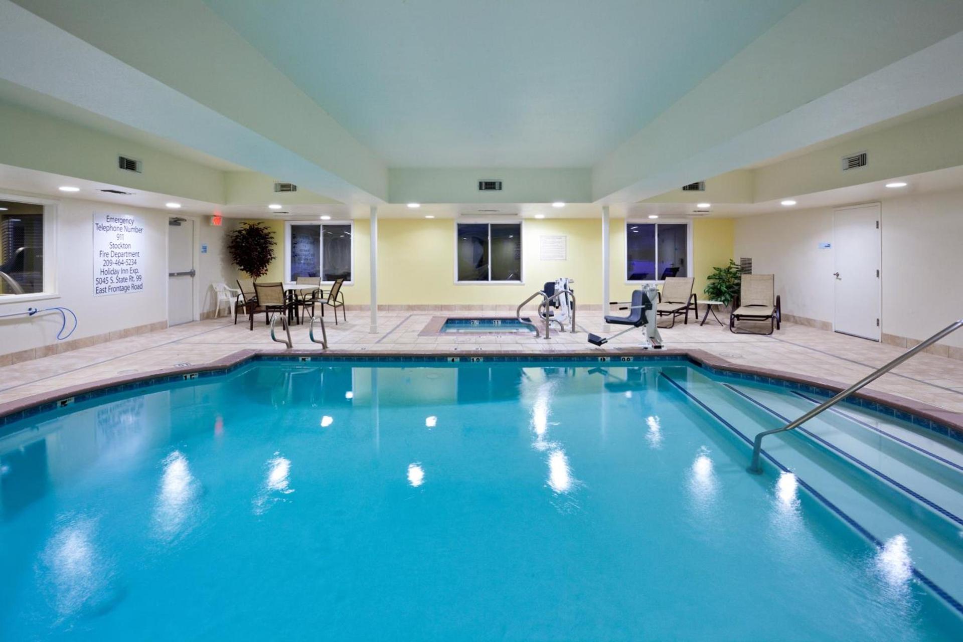 Holiday Inn Express Stockton Southeast by IHG photo 15