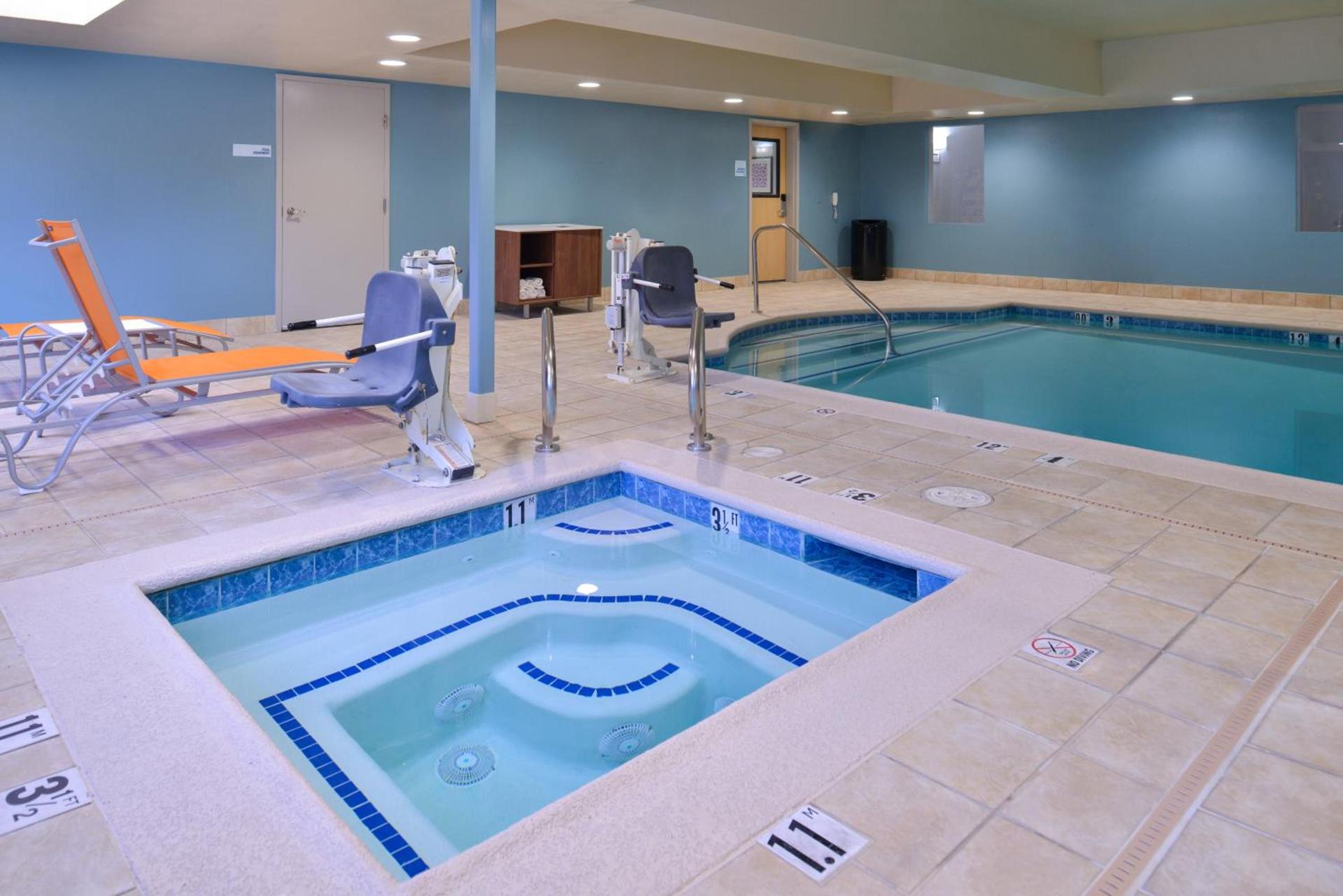 Holiday Inn Express Stockton Southeast by IHG photo 11