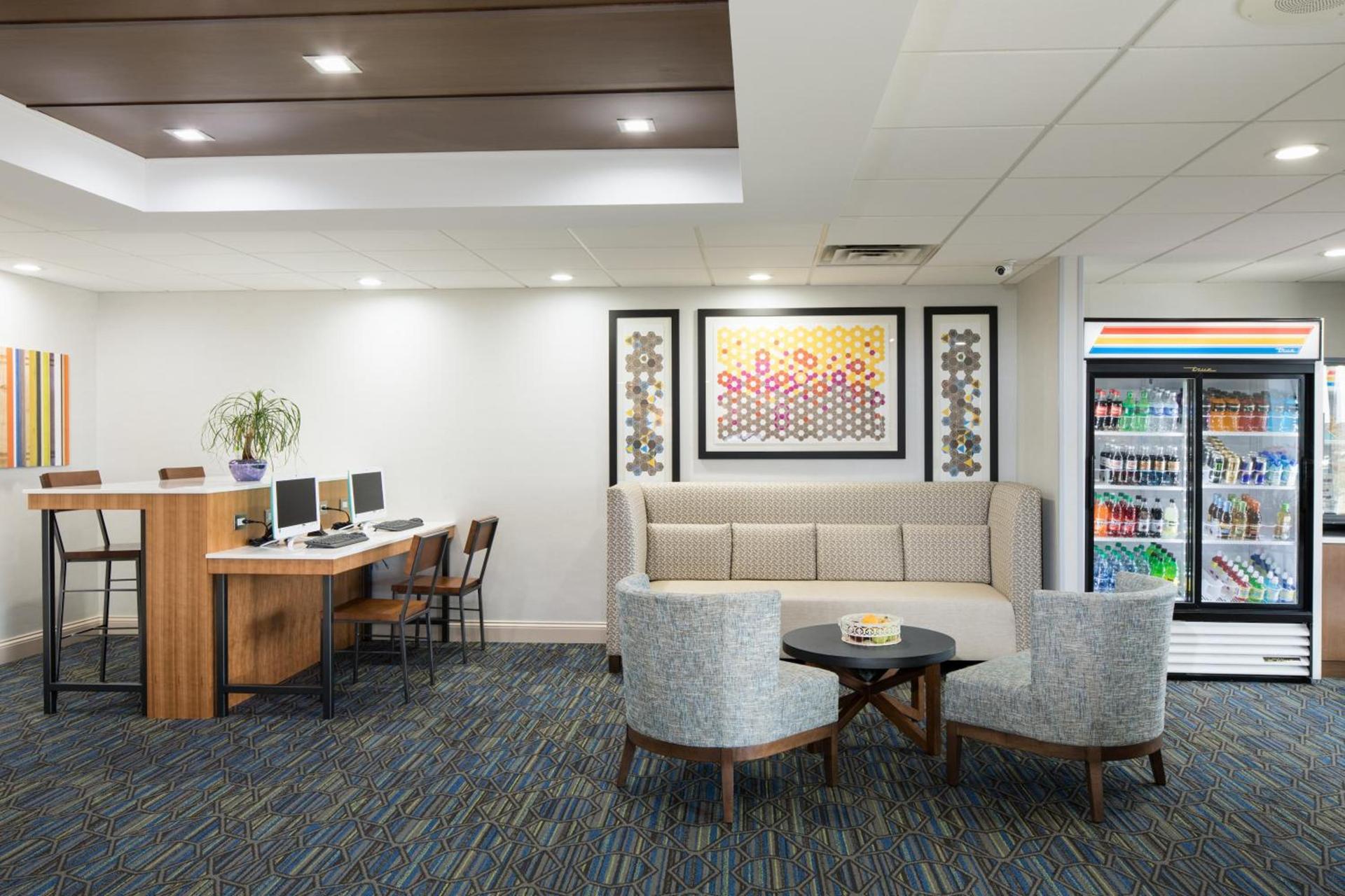 Holiday Inn Express Louisville Northeast by IHG photo 7