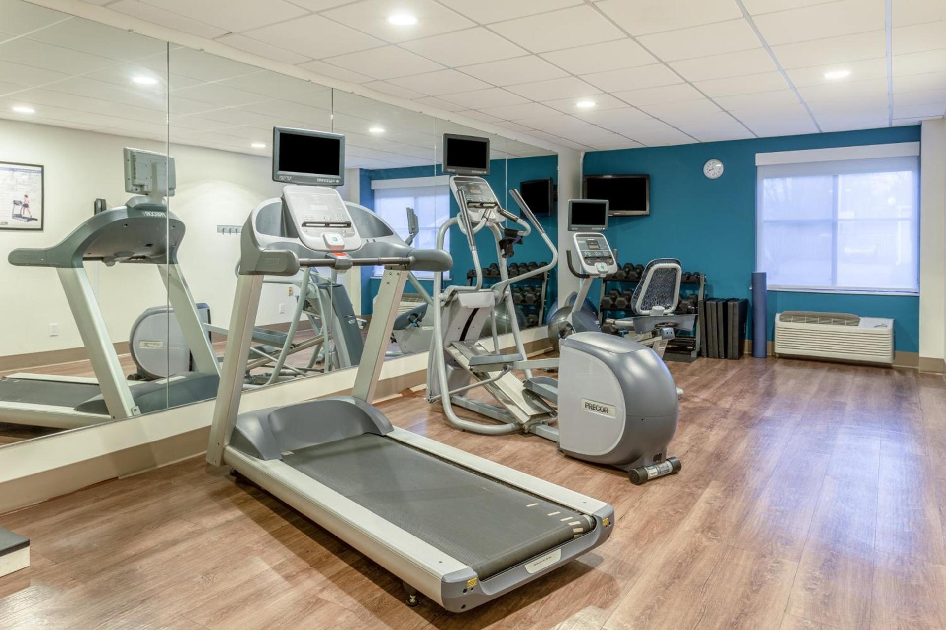 Holiday Inn Express Scottsburg by IHG photo 10