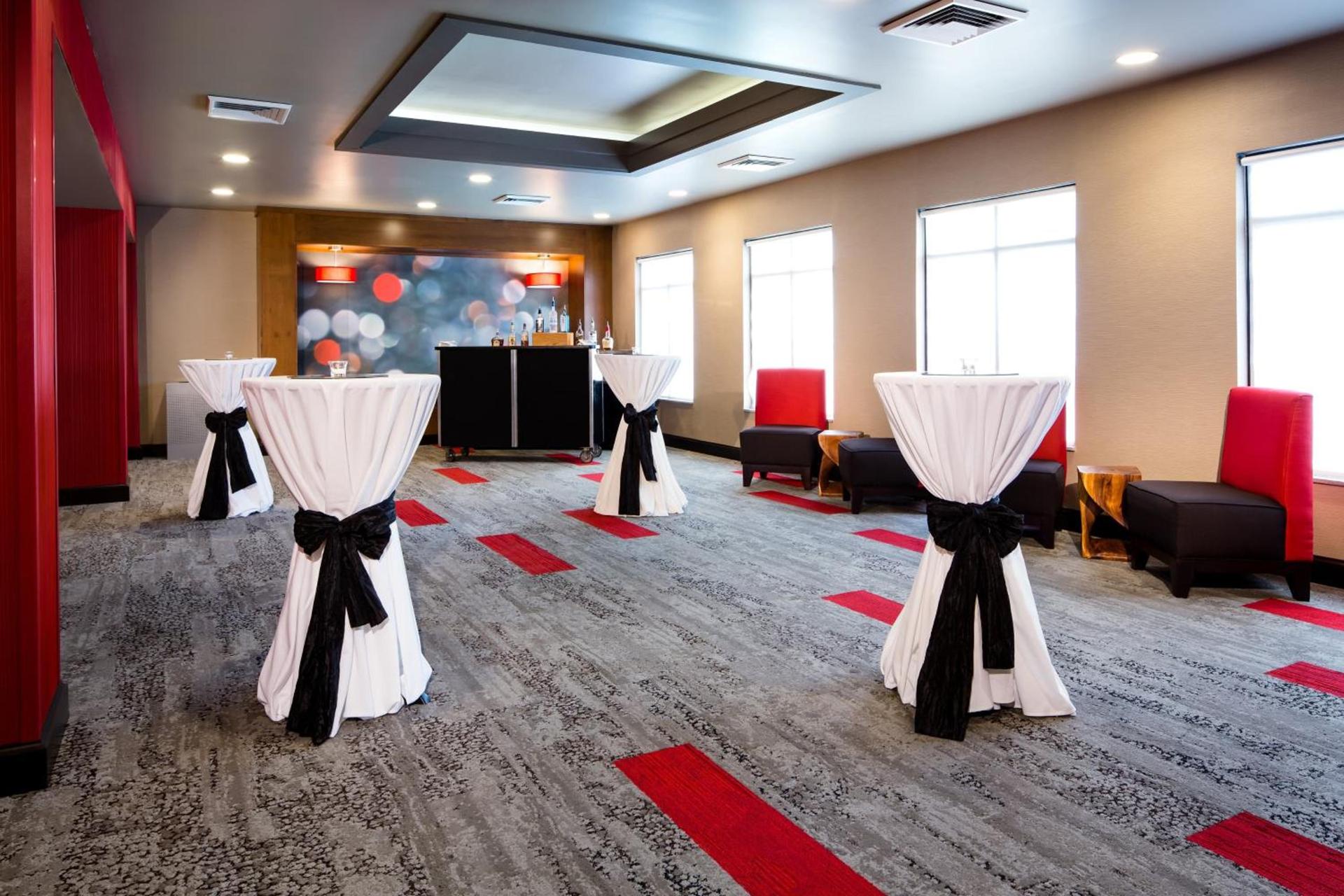 Holiday Inn Milwaukee Riverfront by IHG photo 16