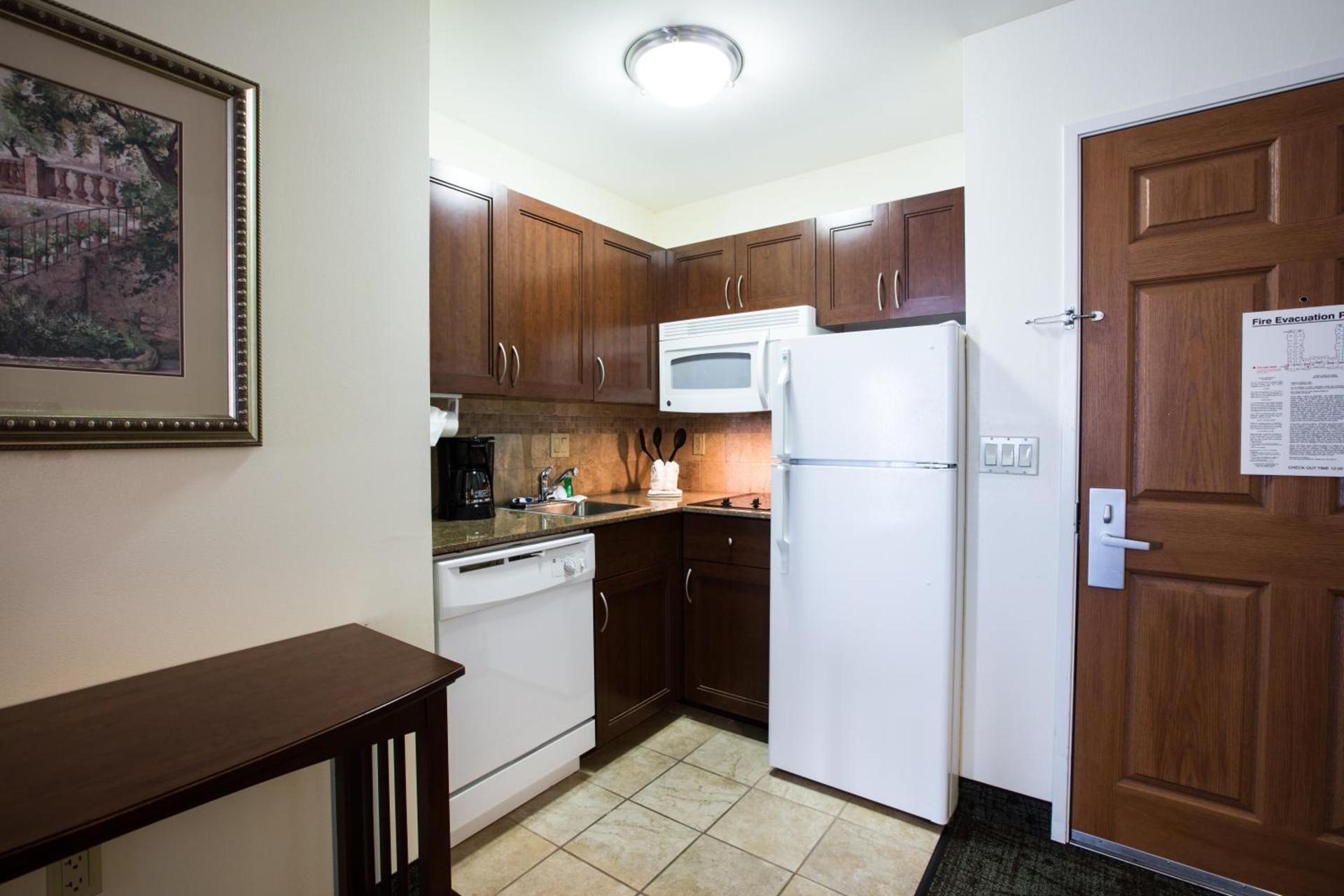 Staybridge Suites Austin Airport by IHG photo 41