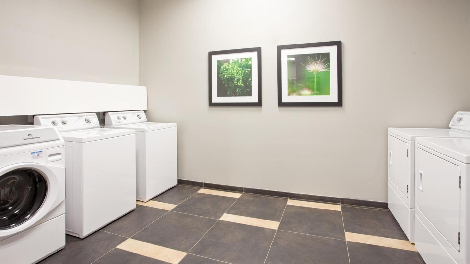 Candlewood Suites Kearney by IHG photo 5