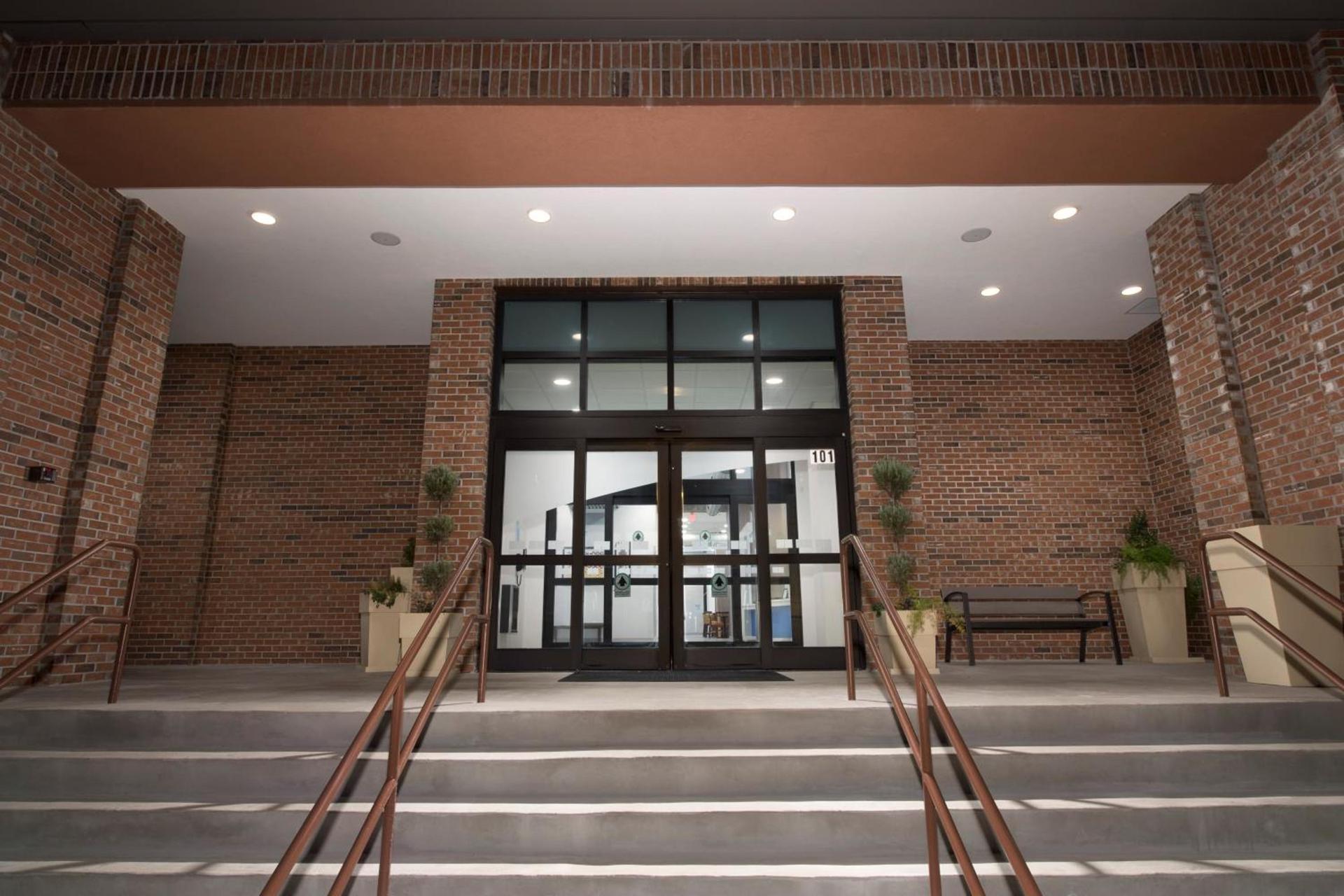 Holiday Inn Express Pensacola Downtown by IHG photo 7