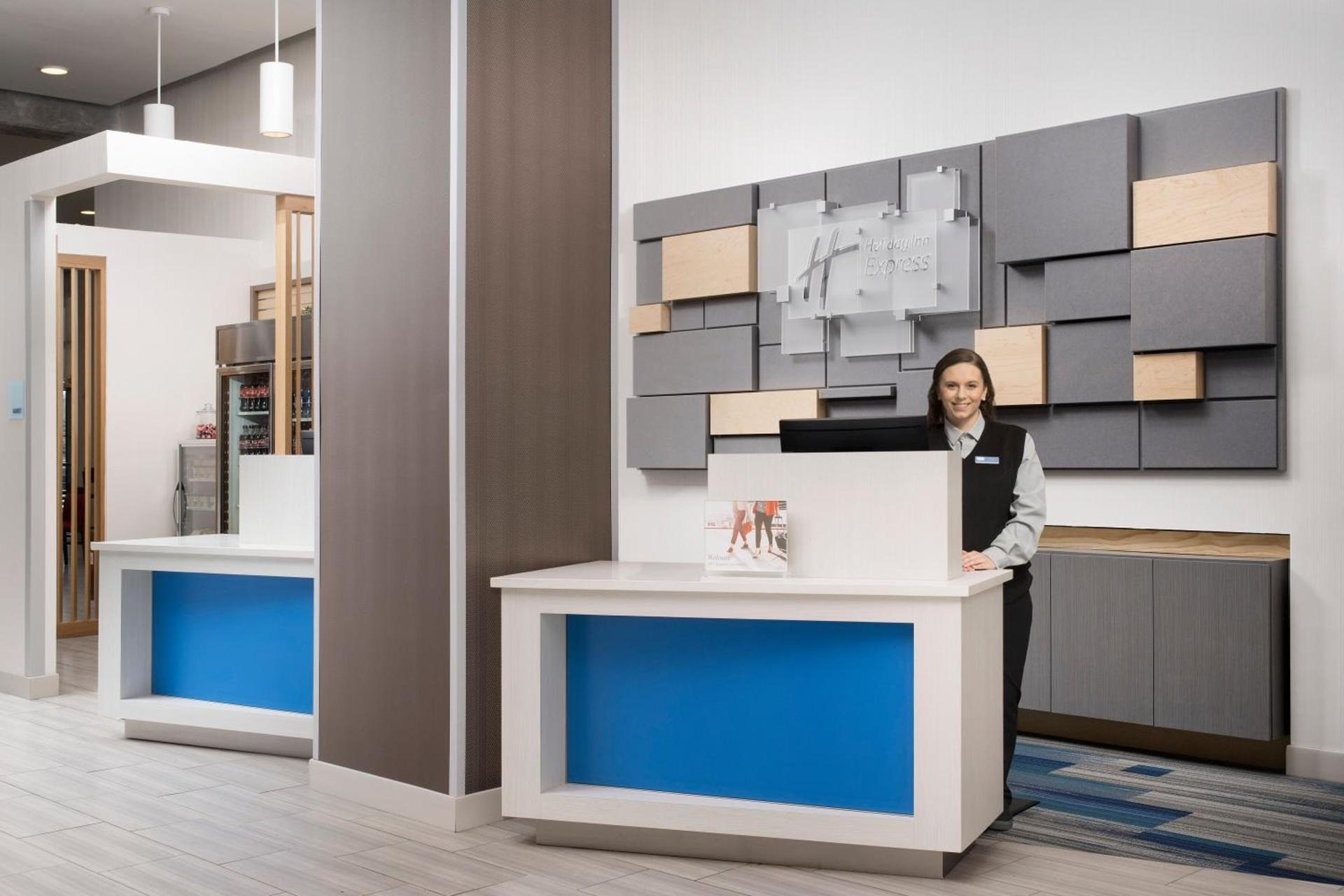 Holiday Inn Express Pensacola Downtown by IHG photo 8